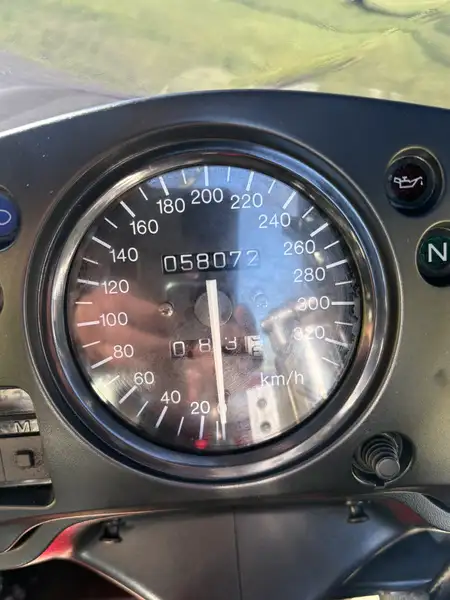 Honda CBR 1100 - foto 8