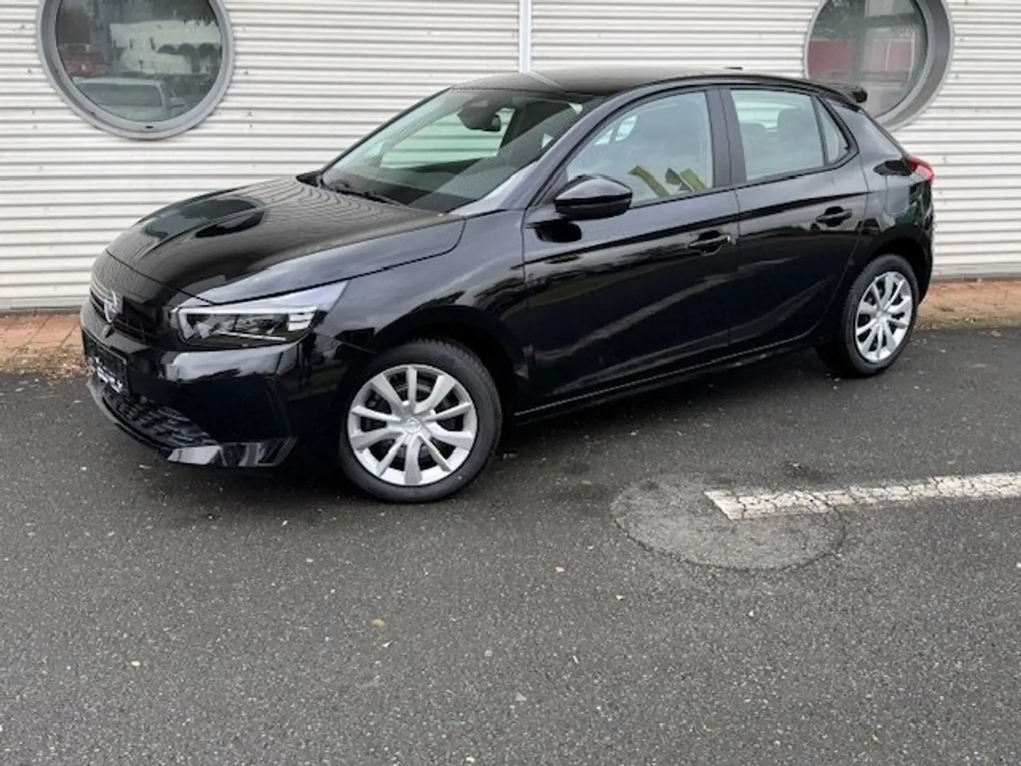 Opel Corsa Edition Automatik SHZ PDC ZV KLIMA GJR Schwarz - 2