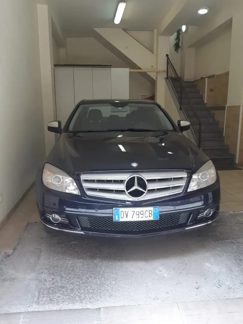 Mercedes-Benz 220 Avangard - 1