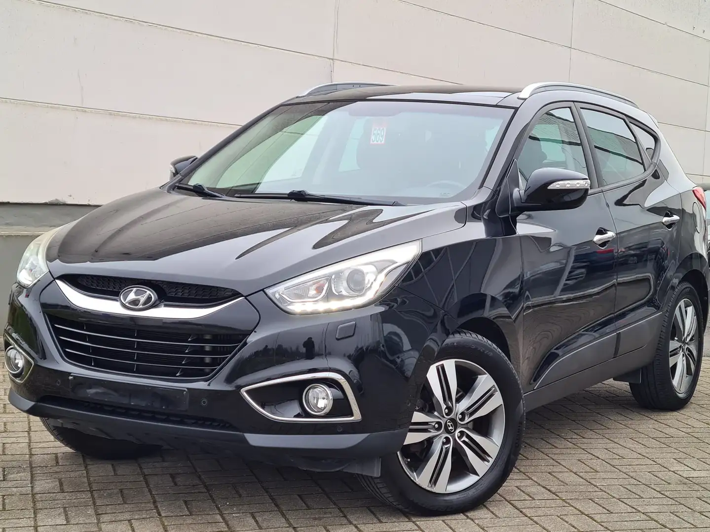 Hyundai iX35 2.0CRDI 100Kw Euro 5B Année 2015, 72.000Km Nero - 1