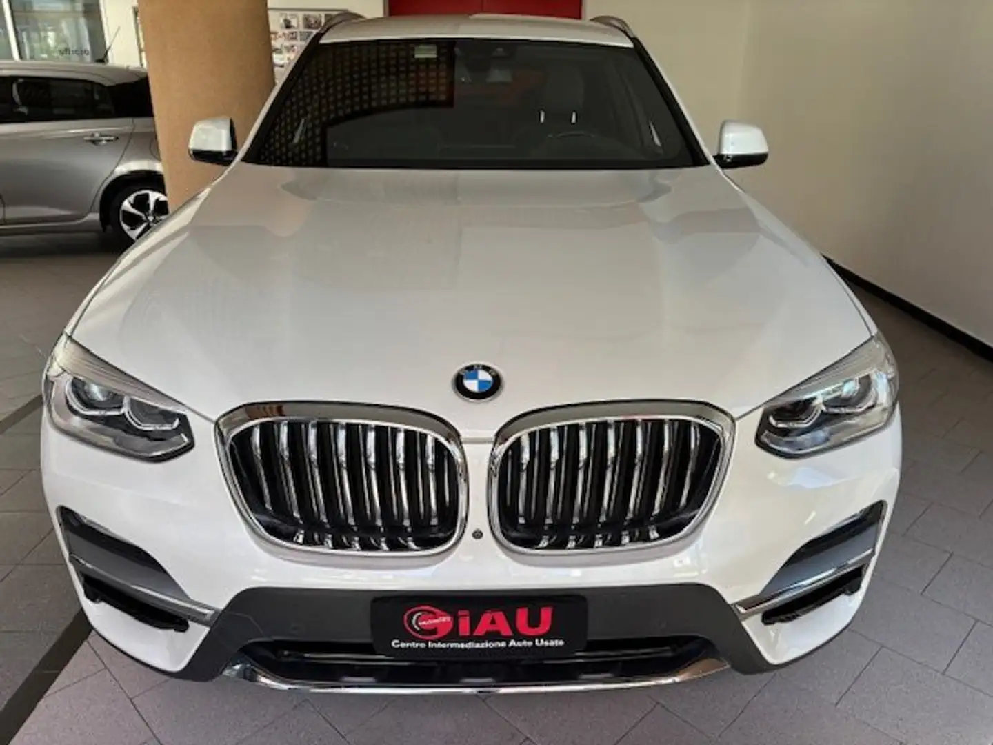 BMW X3 G01 2017 xdrive20d Luxury 190cv auto Bianco - 2