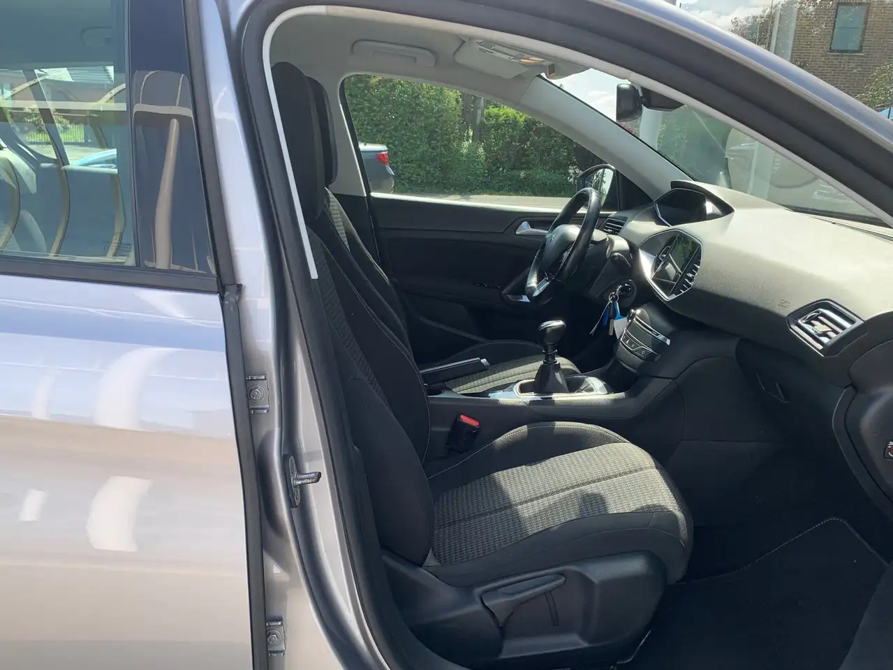 Peugeot 308 1.5 HDi 130CV / PACK STYLE / GPS / CARPLAY / CLIM AUTO /, миниатюра 12