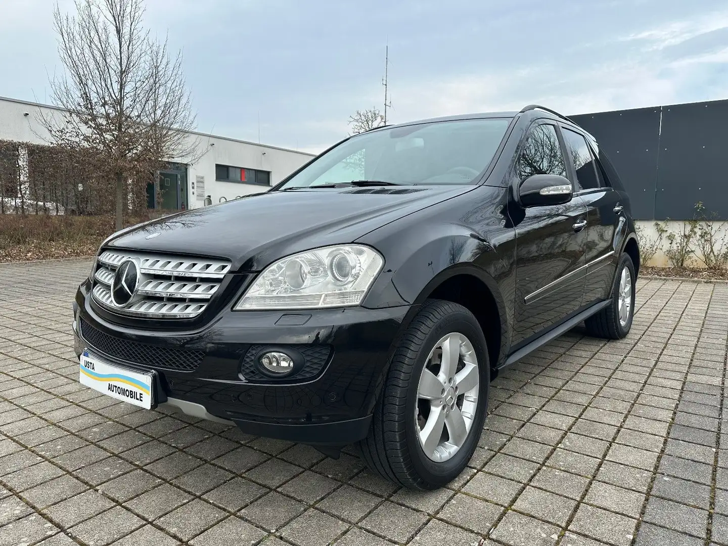 Mercedes-Benz ML 500 /Bixenon/Comand/Voll MB Service/Sehr Gepfl Nero - 2