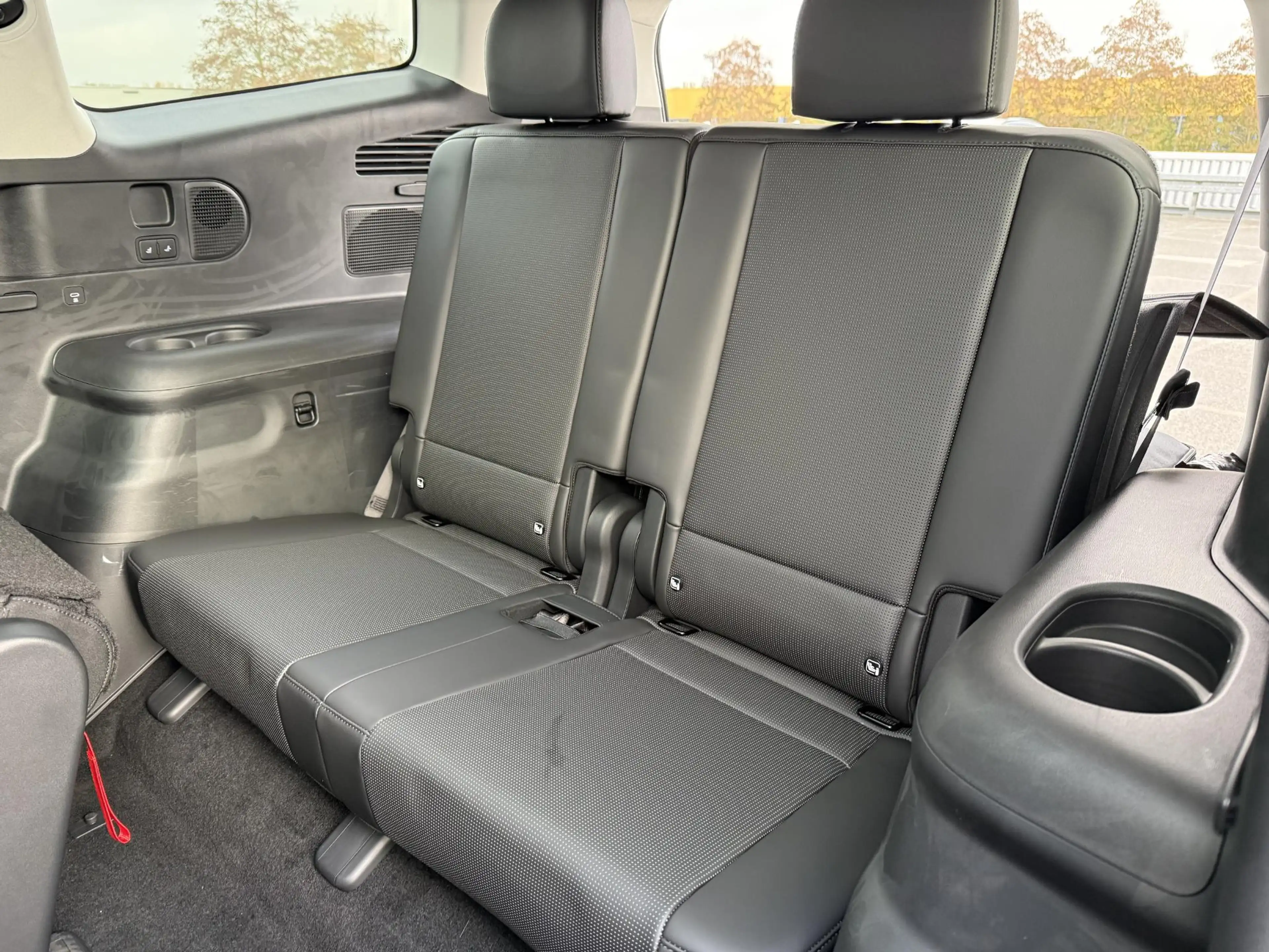 Hyundai IONIQ 9 Lounge AWD 7p. 110.3 kWh / Demo voordeel Direct b — photo 18