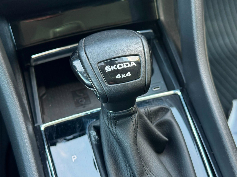 Skoda Karoq Clever 4x4 — photo 15