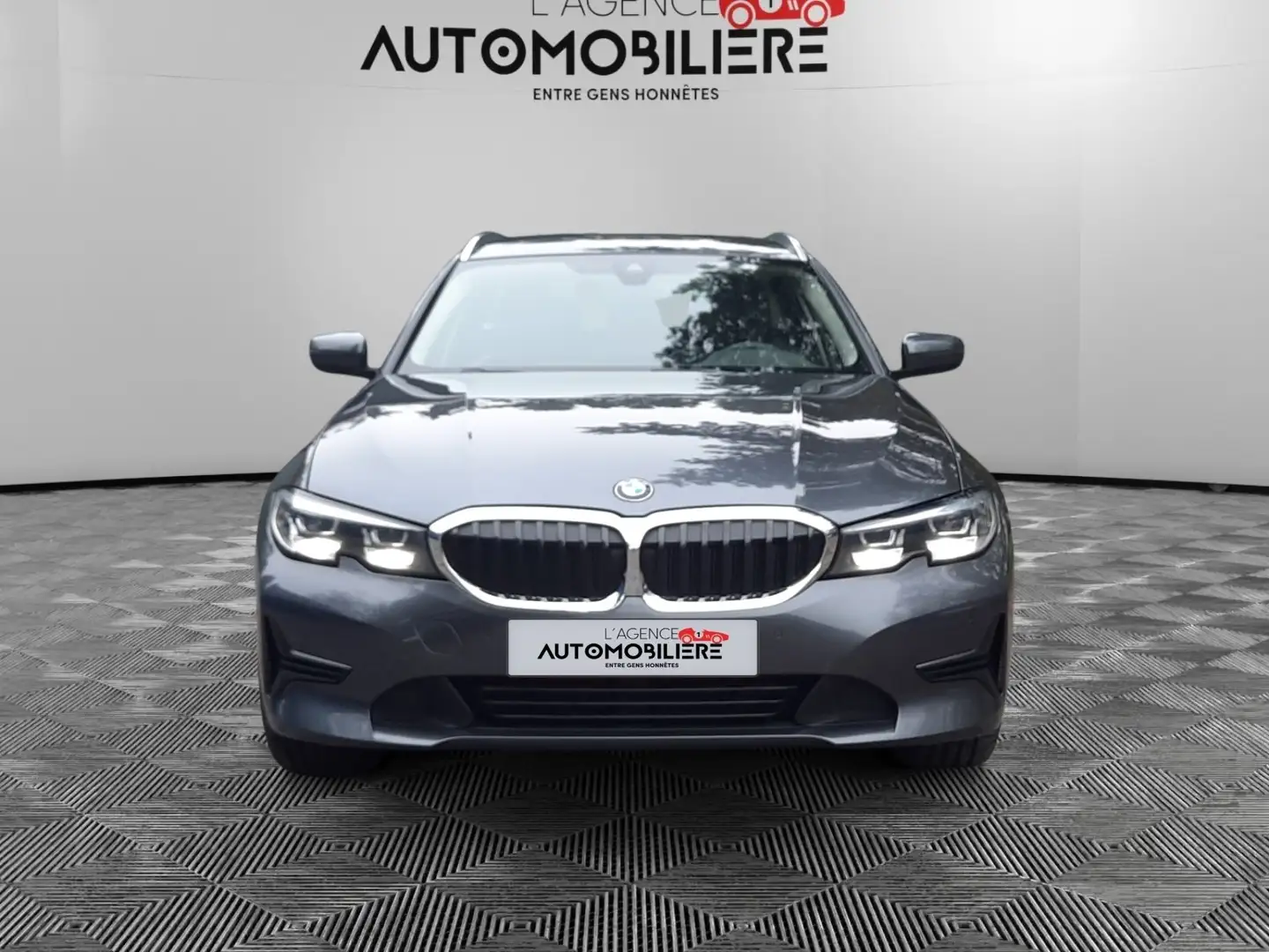 BMW 318 Touring156CH Boite auto/ Garantie 12 Mois Gris - 2