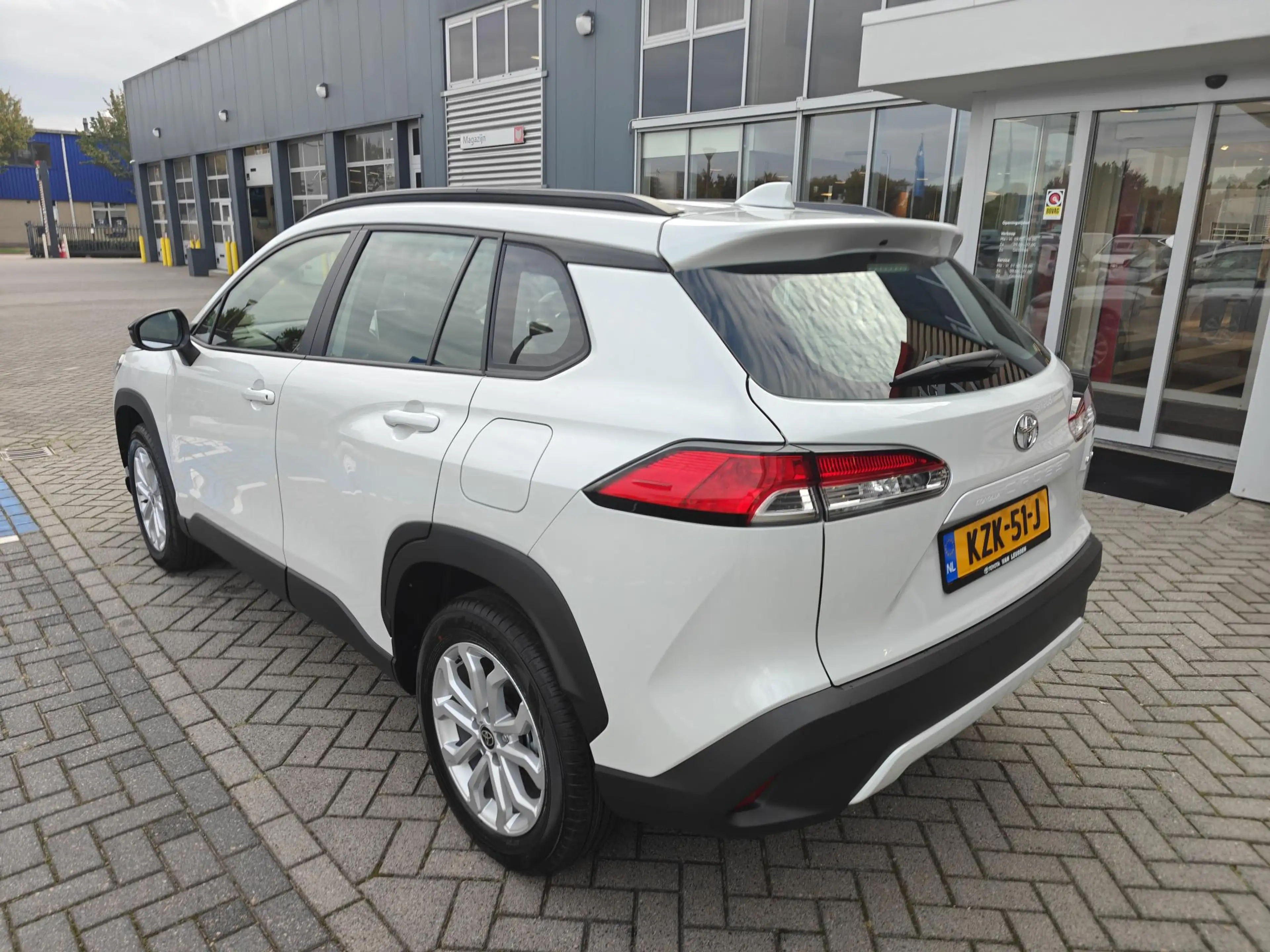 Toyota Corolla Cross Hybrid 140 NIEUW DIRECT LEVERBAAR HOGE KORTING MEE — photo 5