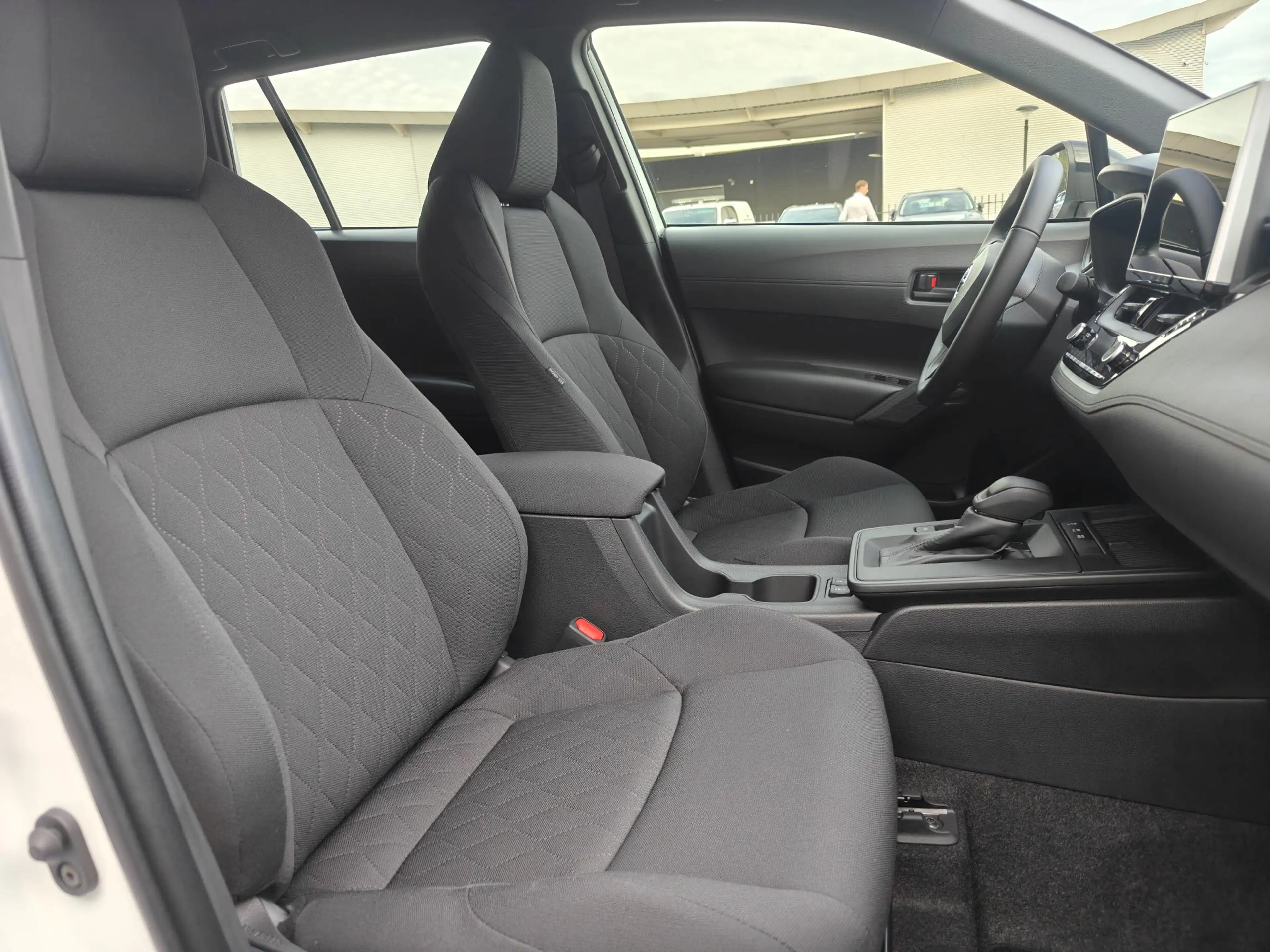 Toyota Corolla Cross Hybrid 140 NIEUW DIRECT LEVERBAAR HOGE KORTING MEE — photo 11