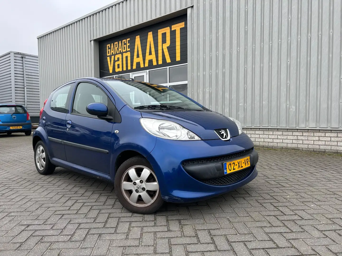 Peugeot 107 1.0-12V XS | AIRCO | 5 DEURS | APK 04-2026 | Blauw - 1