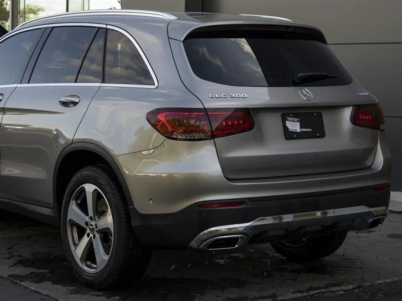 Mercedes-Benz GLC снимка Mercedes-Benz GLC