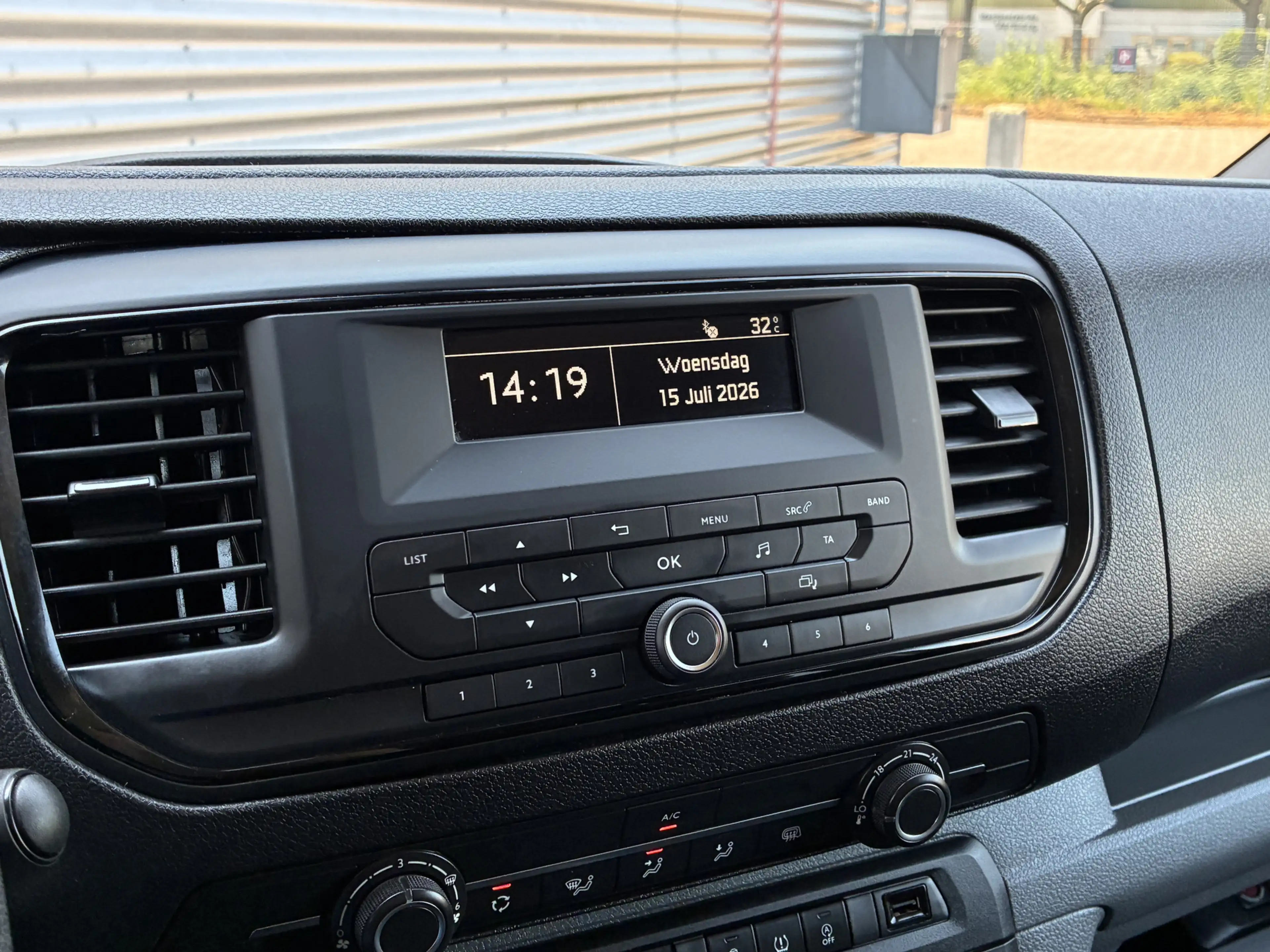 Peugeot Expert 2.0 BlueHDI 145 DC LM velgen Automaat Sensoren — photo 22