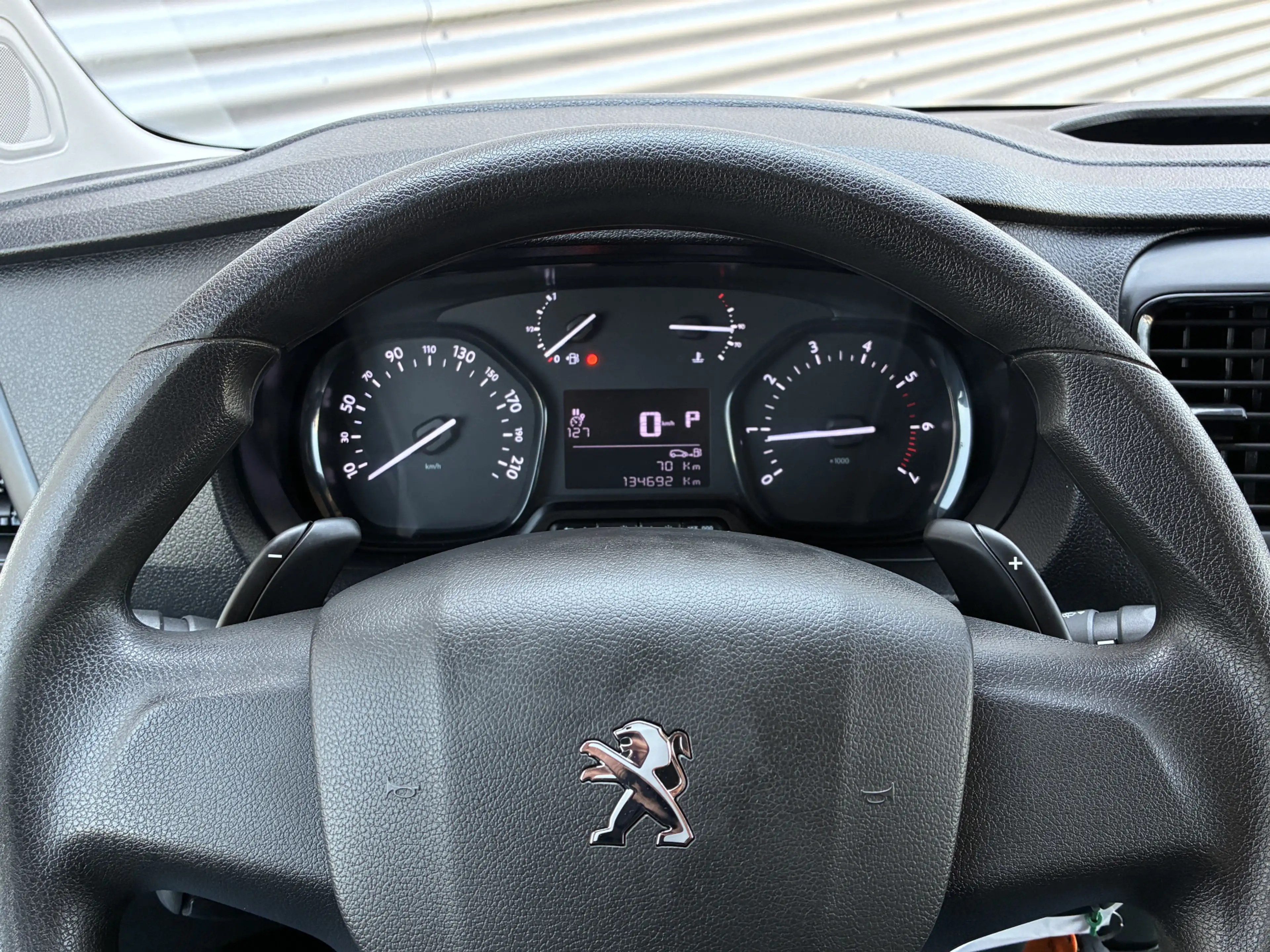 Peugeot Expert 2.0 BlueHDI 145 DC LM velgen Automaat Sensoren — photo 15