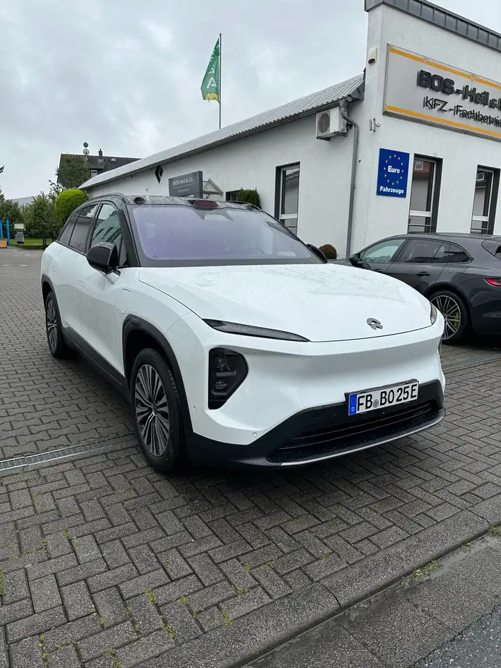 NIO EL7
