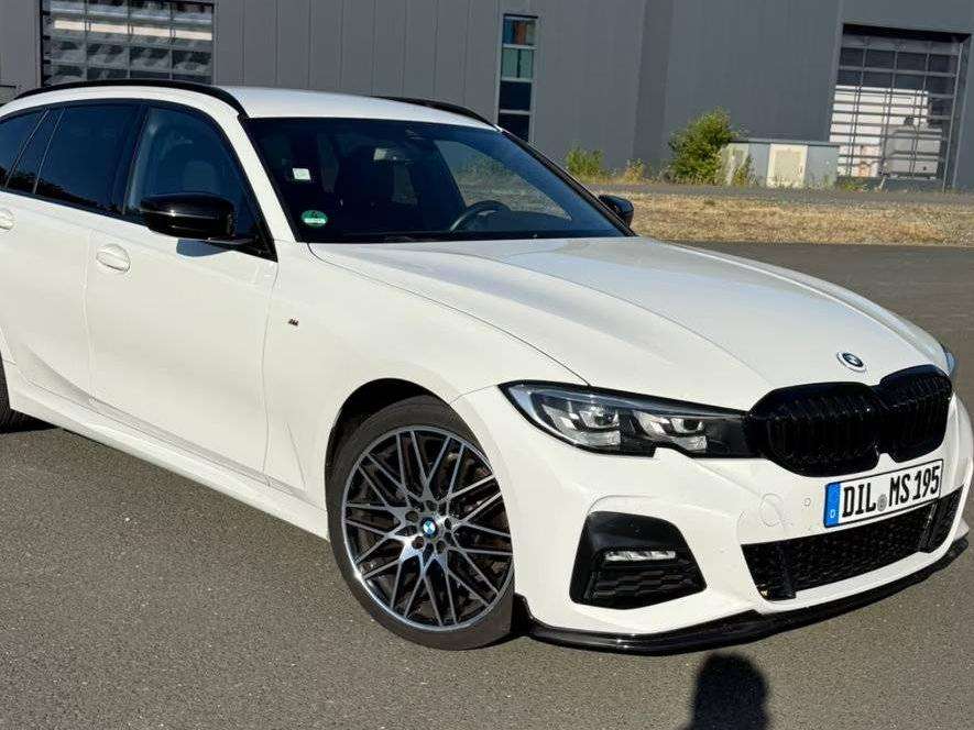 BMW 320