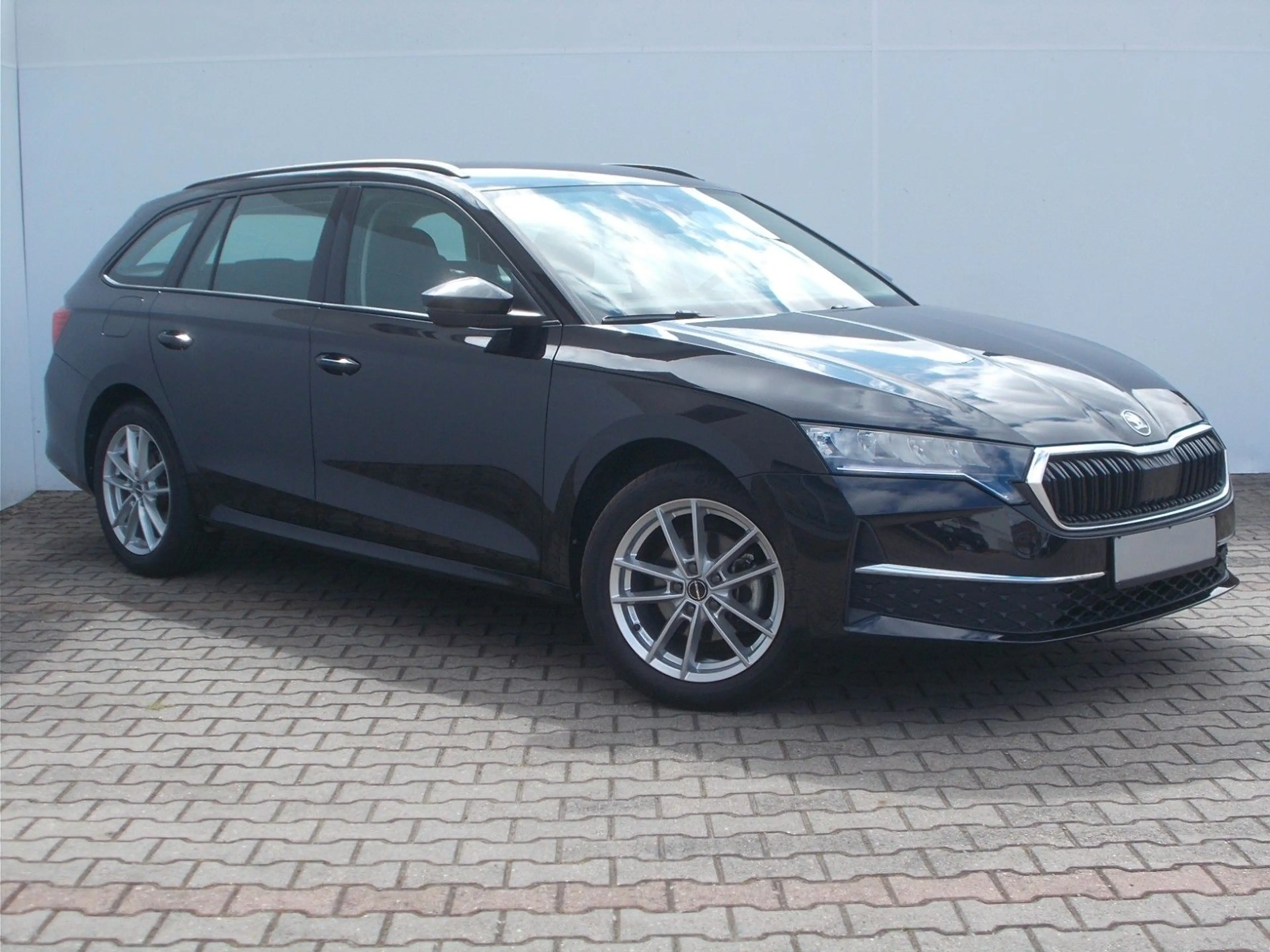 Skoda Octavia Combi Selection  * LED * AHK * DAB * DSG — photo 4