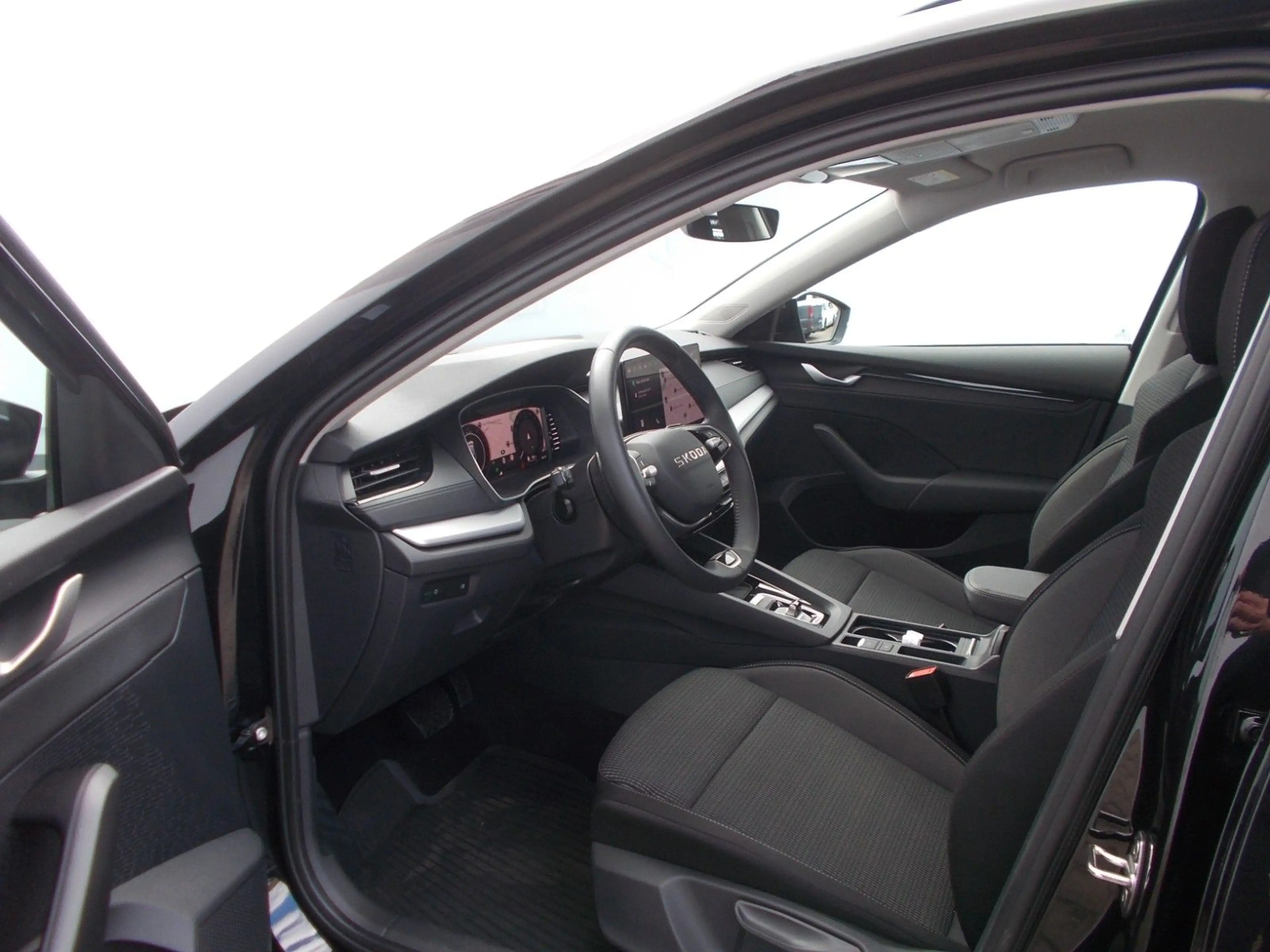 Skoda Octavia Combi Selection  * LED * AHK * DAB * DSG — photo 8