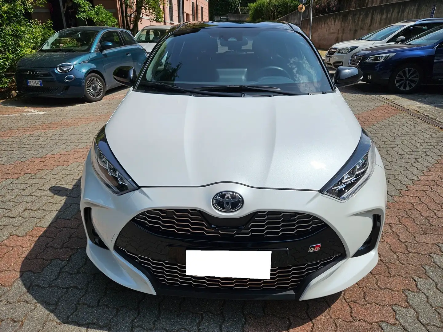 Toyota Yaris 1.5h GR Sport - TETTO NERO Bianco - 2