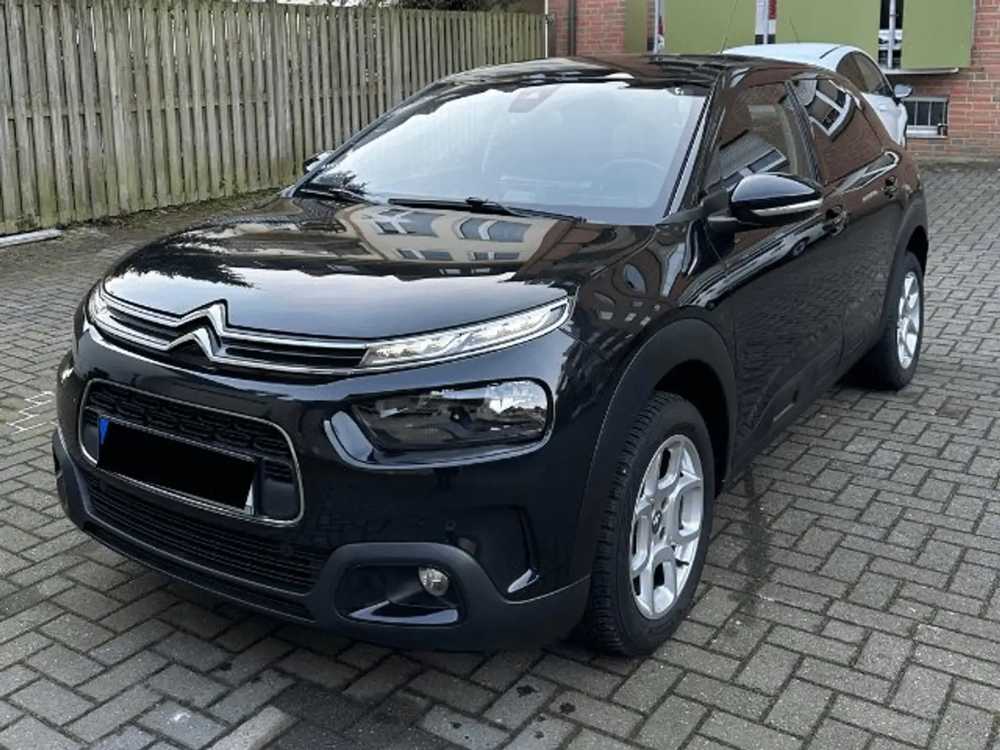 Citroen C4 Cactus Panorama+Kamera+SHZ+Keyless+Start&Stop+Carplay+LED Schwarz - 1