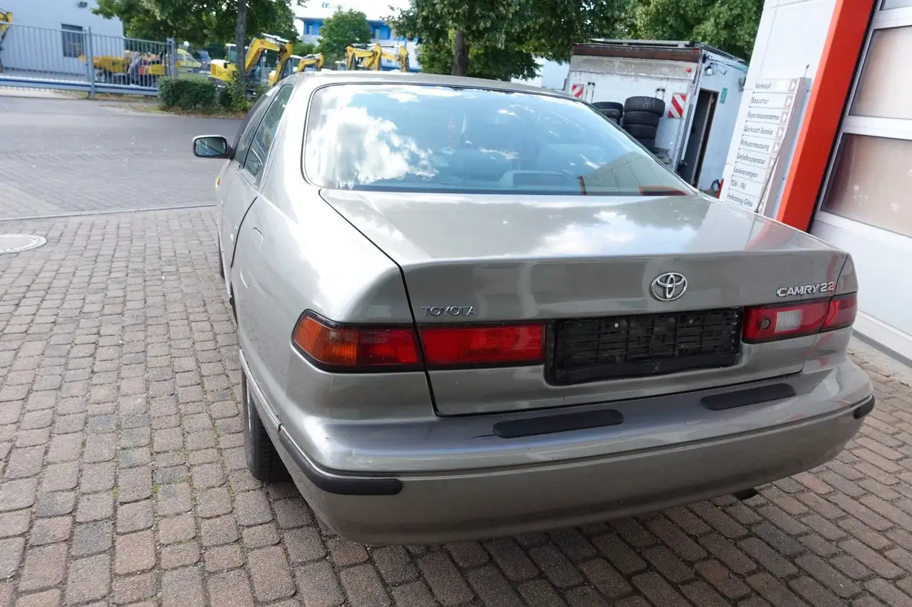 Toyota Camry 2.2, foto 4
