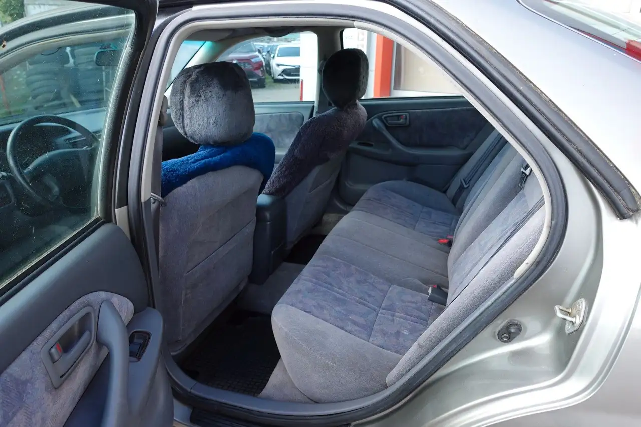 Toyota Camry 2.2, foto 7
