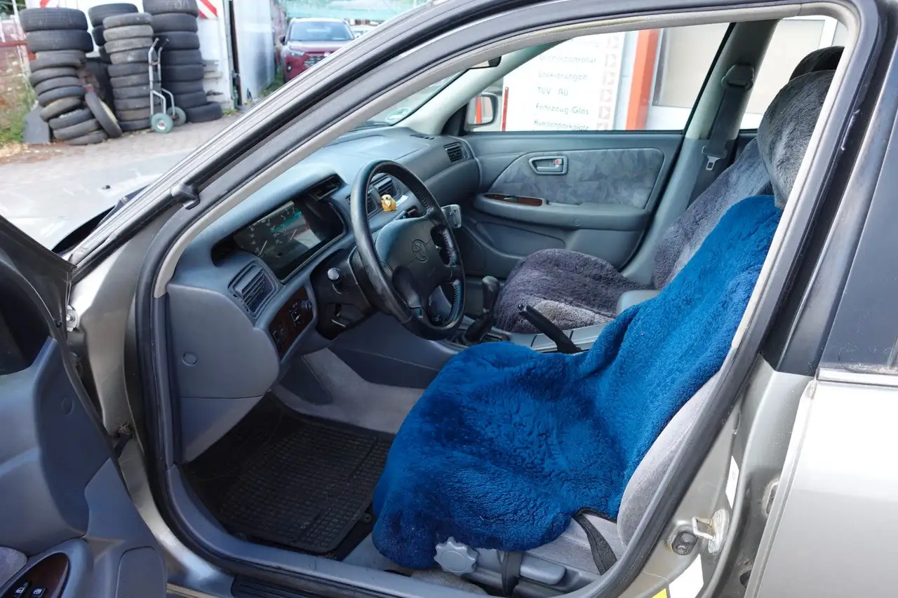 Toyota Camry 2.2, foto 5
