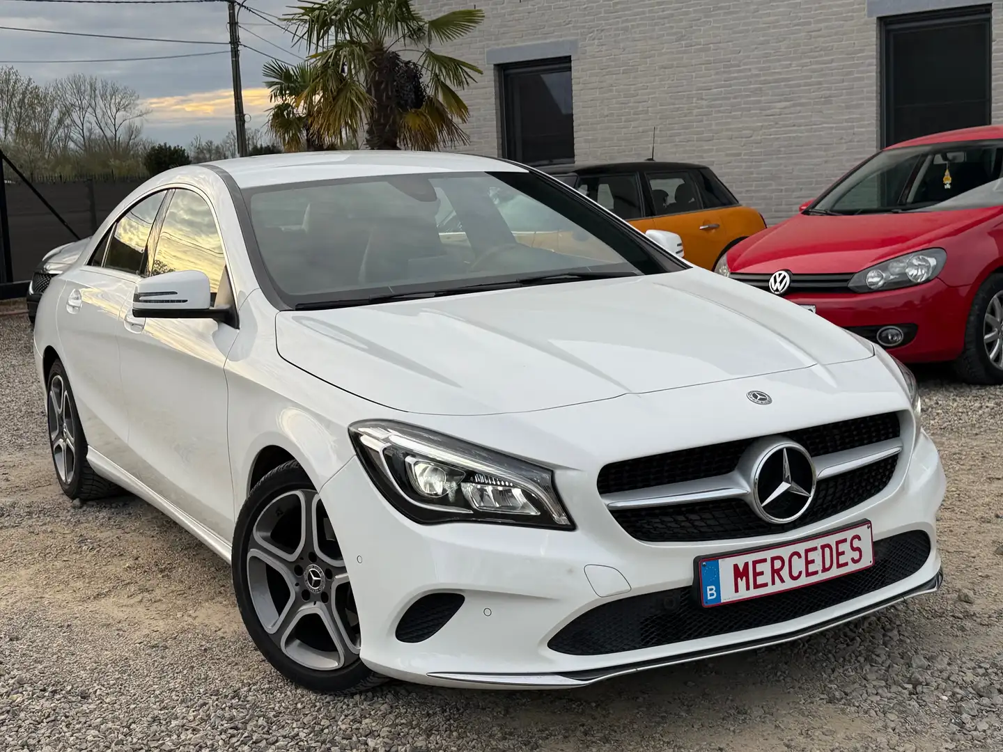 Mercedes-Benz CLA 180 d//AUTO//SPORT//CAMERA//GARANTIE//XÉNON Blanco - 1