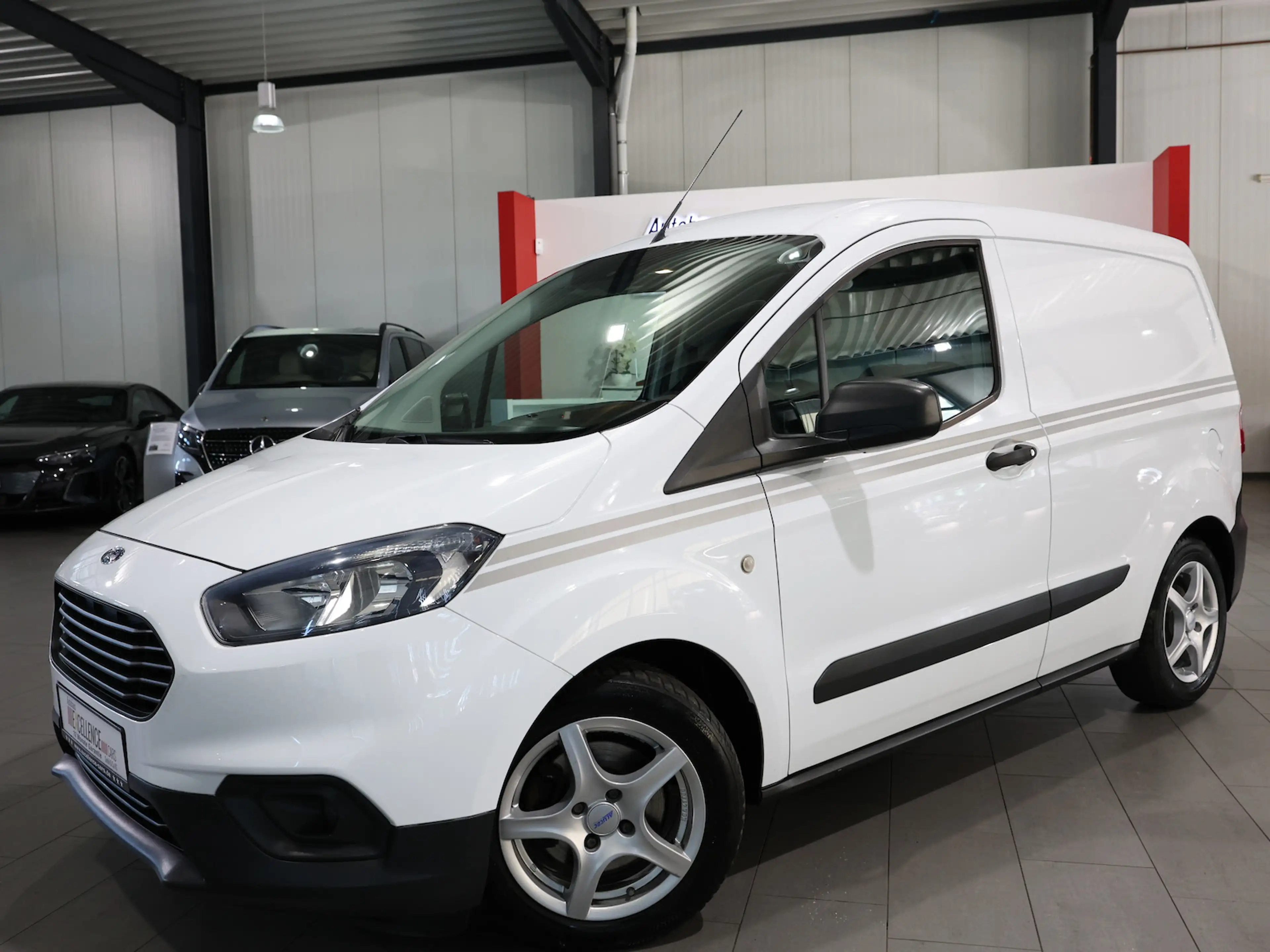 Ford Transit Courier KASTEN 1.0 EB / WERKSTATTSCHRANK — photo 5