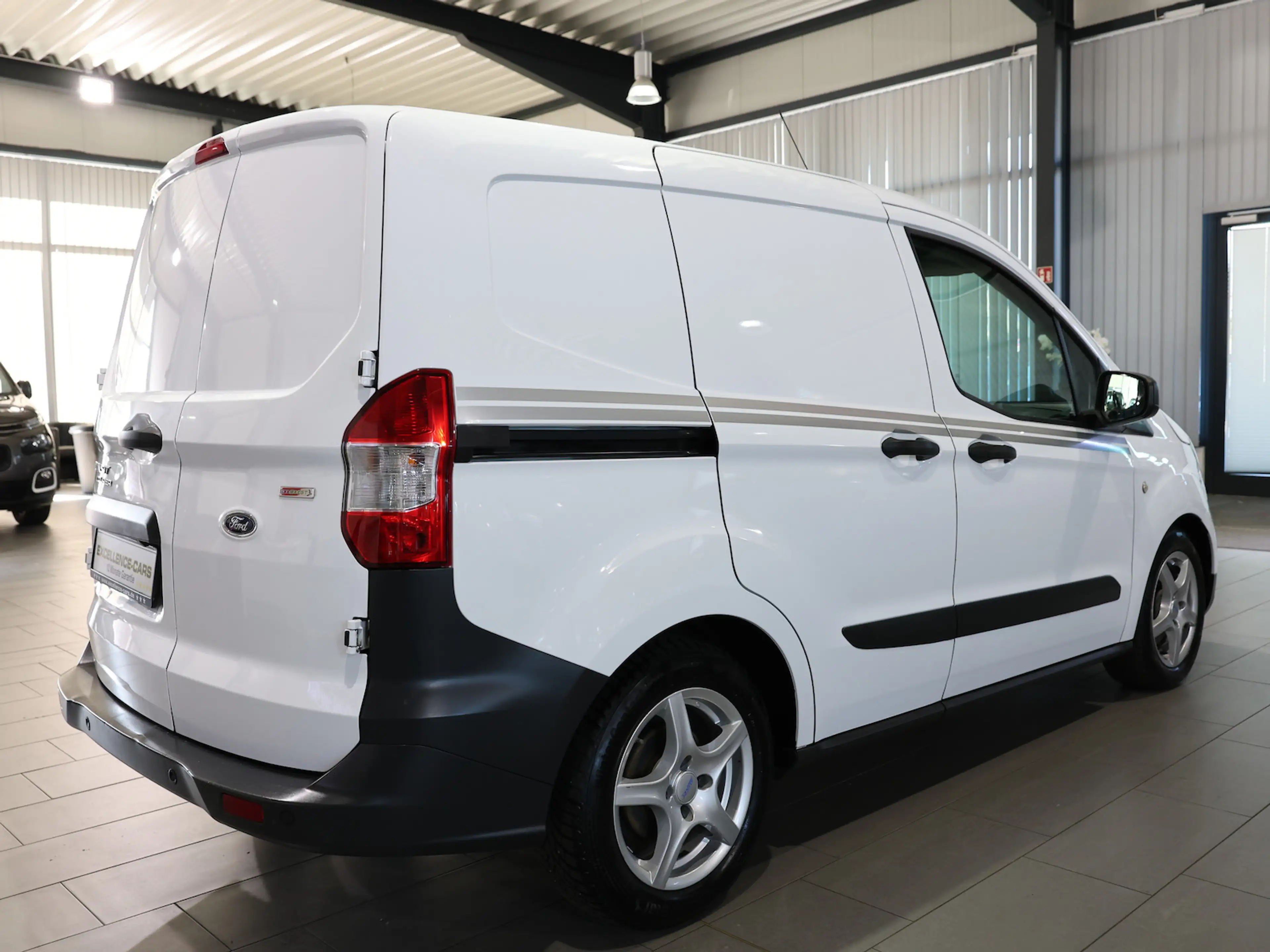 Ford Transit Courier KASTEN 1.0 EB / WERKSTATTSCHRANK — photo 10