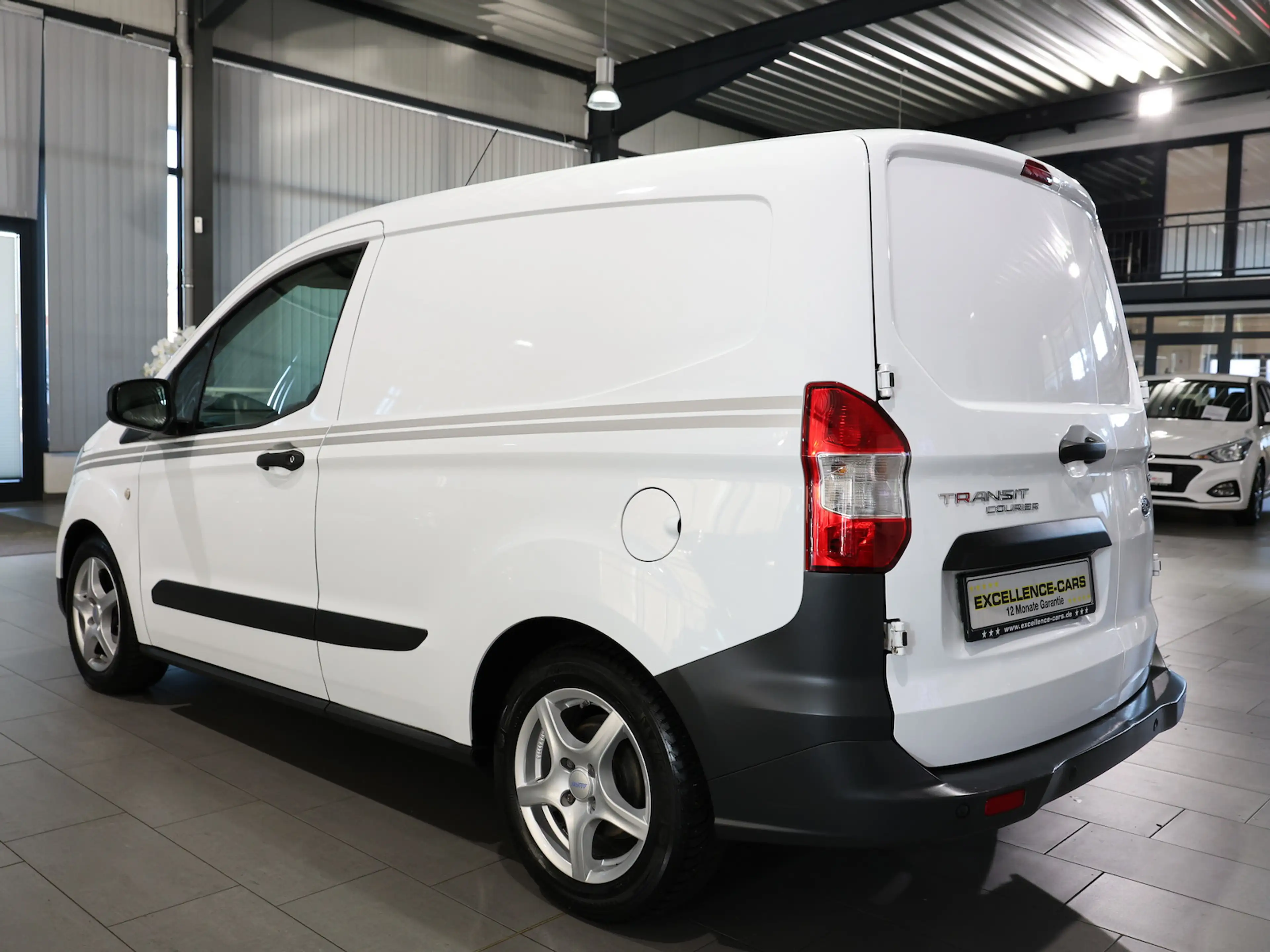 Ford Transit Courier KASTEN 1.0 EB / WERKSTATTSCHRANK — photo 9