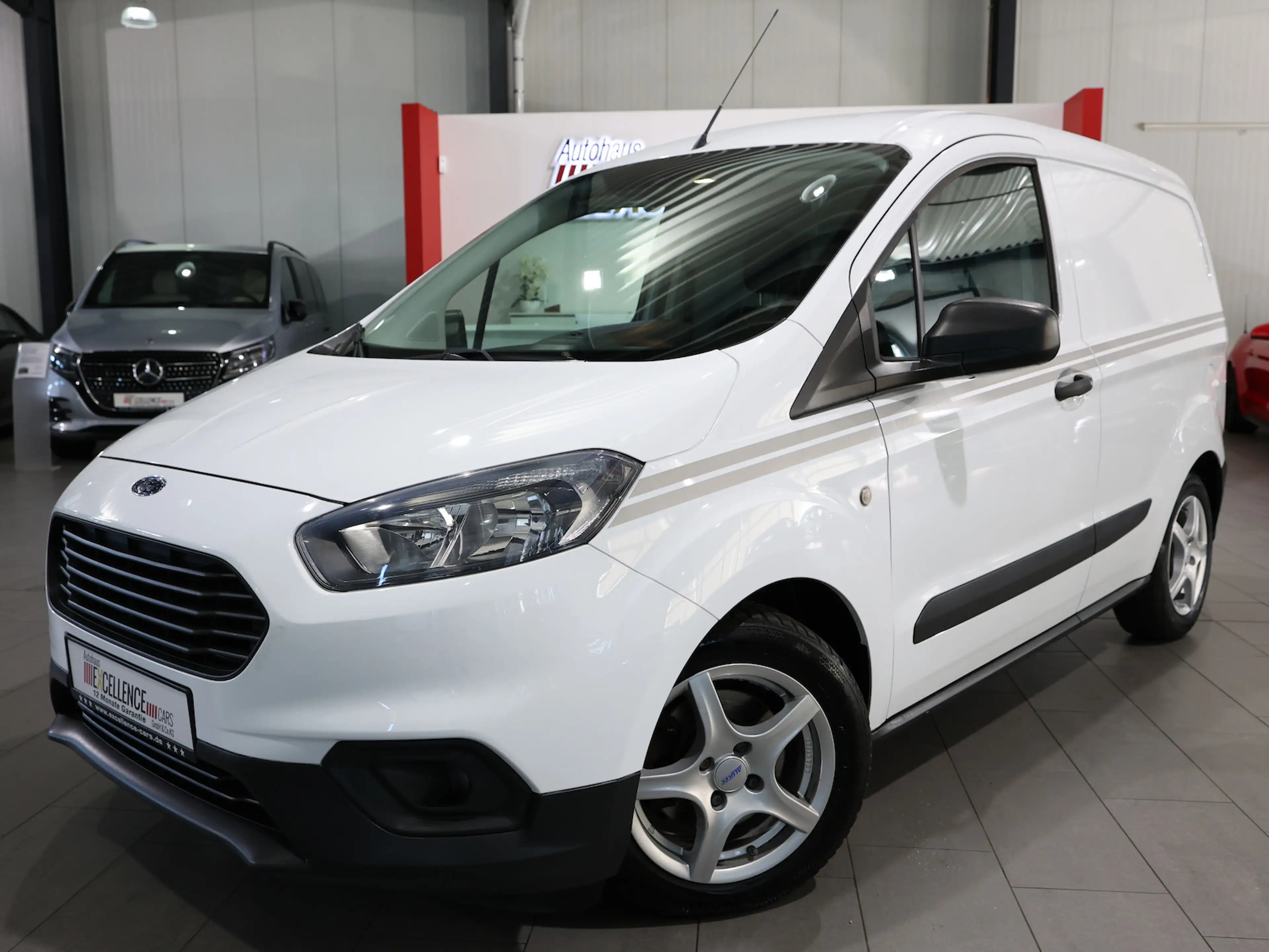 Ford Transit Courier KASTEN 1.0 EB / WERKSTATTSCHRANK — photo 4
