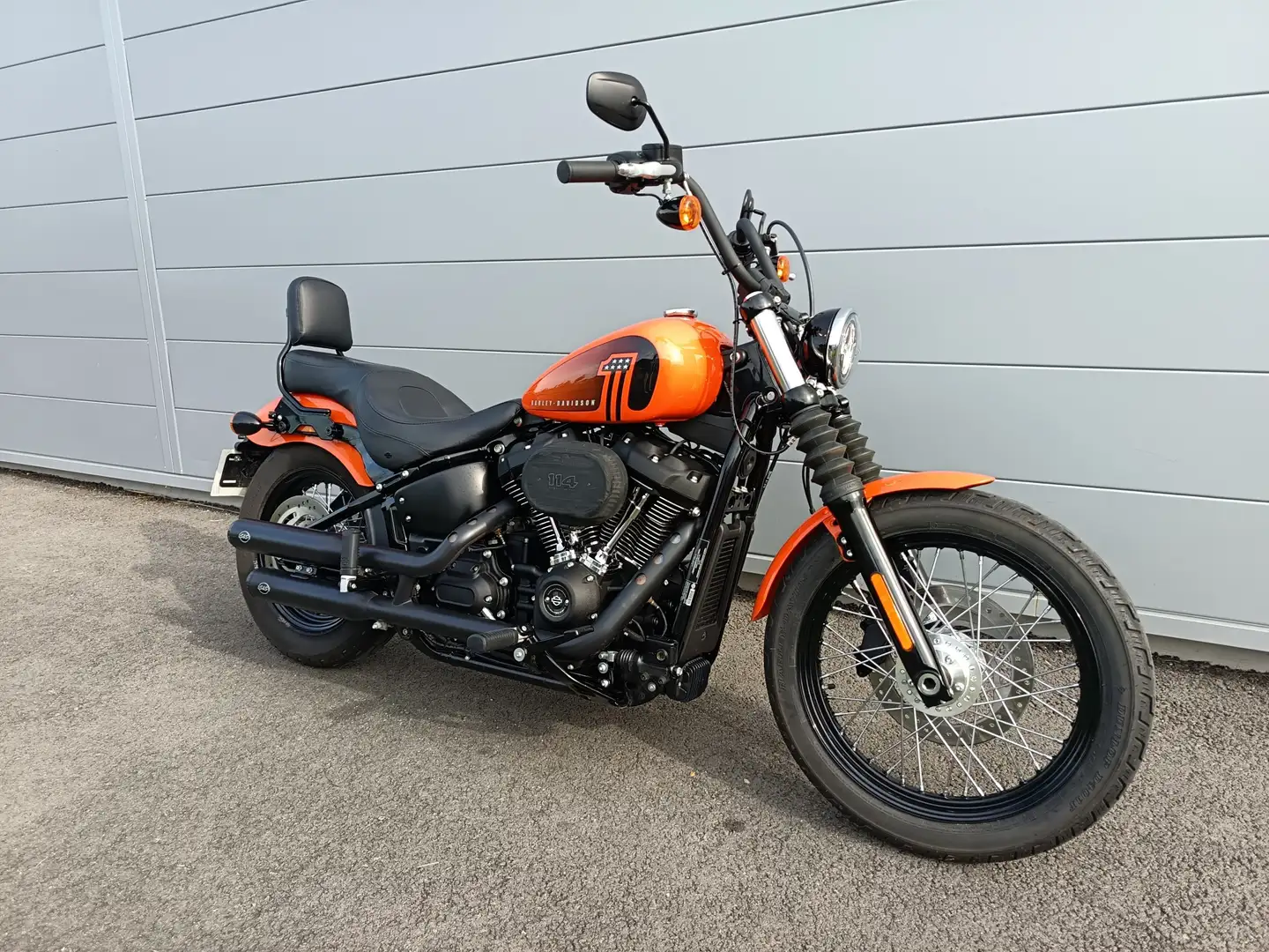 Harley-Davidson Street Bob Oranžová - 1