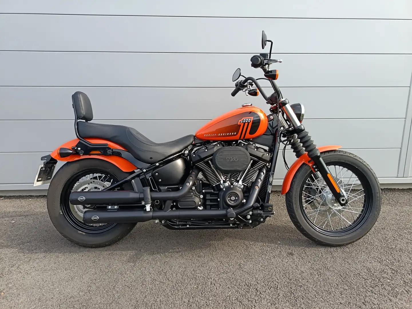 Harley-Davidson Street Bob Oranžová - 2