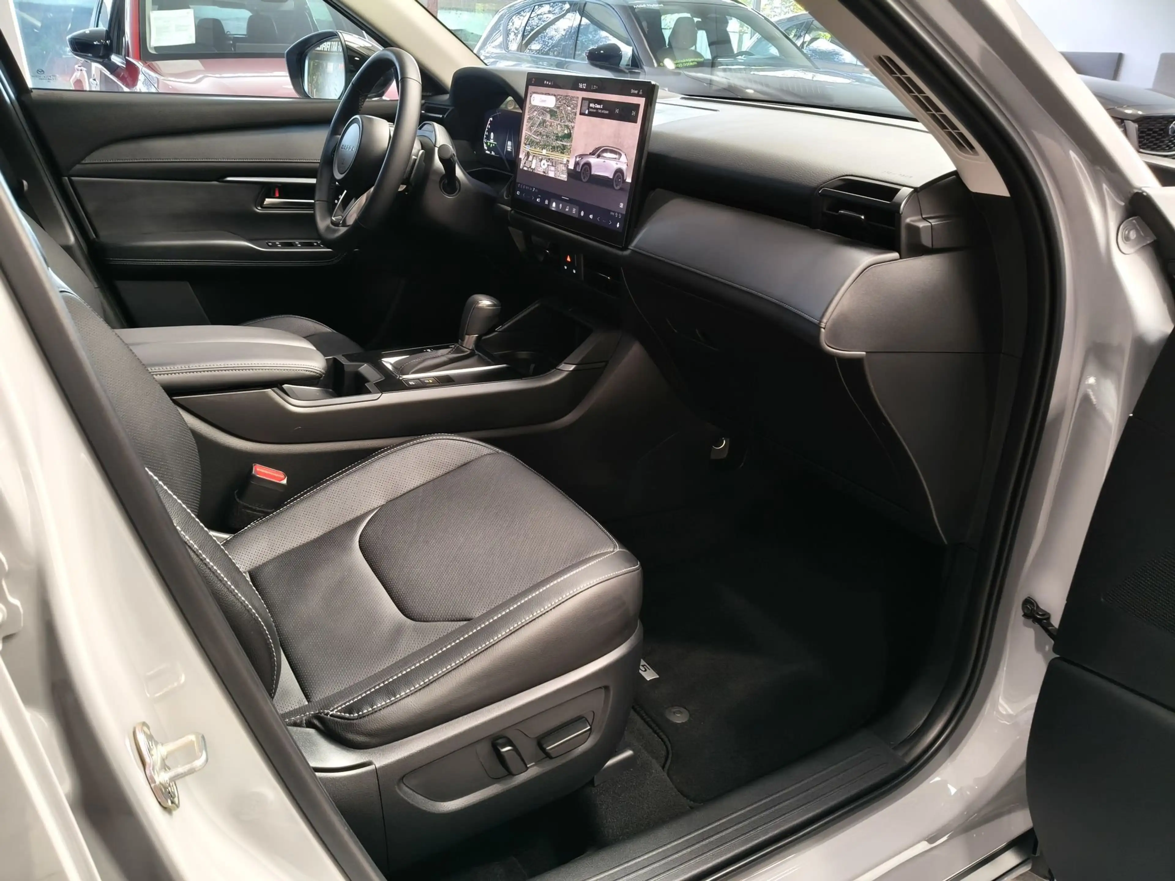 Mazda 5 2.5 e-SKYACTIV G 141 Homura — photo 14
