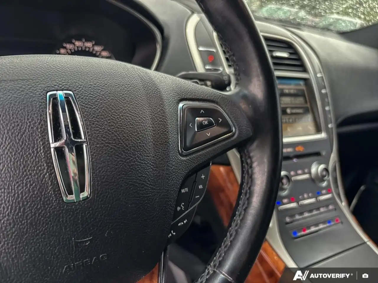 Lincoln MKX снимка Lincoln MKX