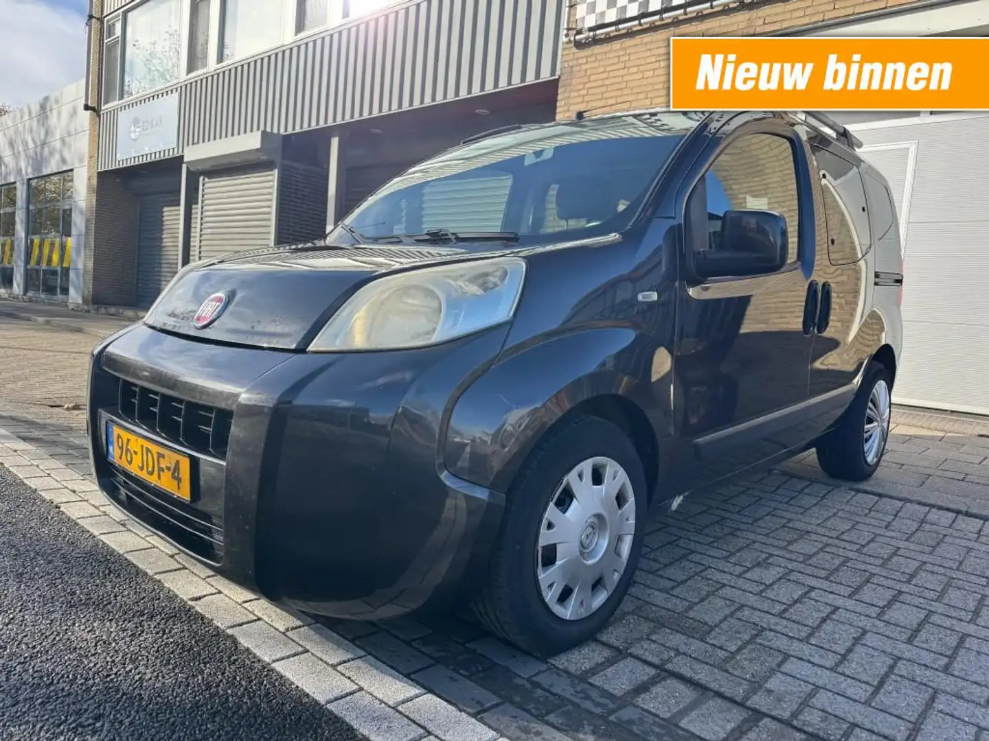 Fiat Qubo 1.4 Dynamic AIRCO NAP TREKHAAK PDC NAP APK HANDEL Zwart - 1