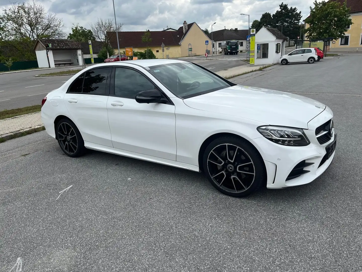 Mercedes-Benz C 200 4MATIC AMG Line Aut. - 1