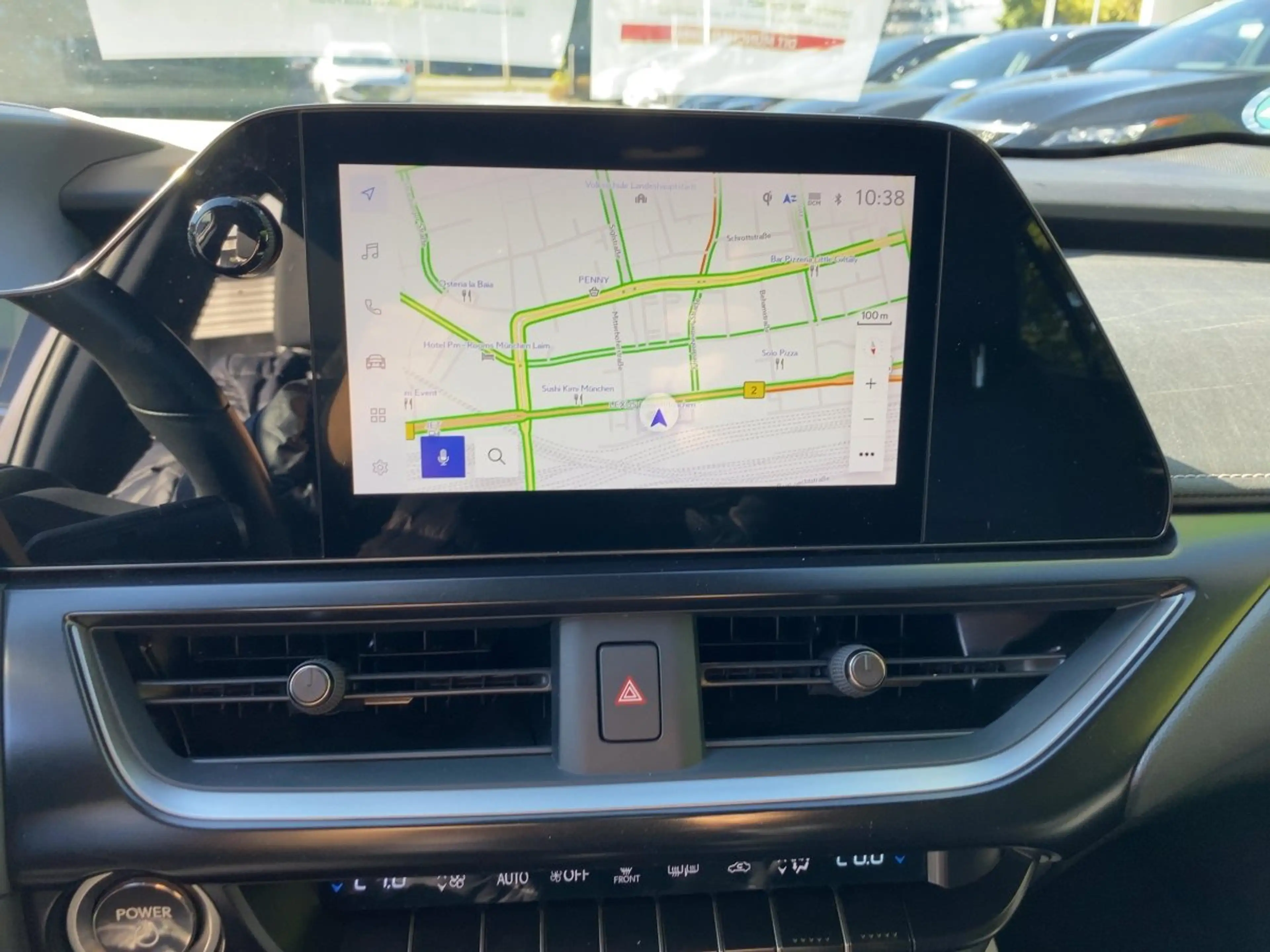 Lexus UX 250h UX 250 h Style Edition zuverlässiger Crossover — photo 16
