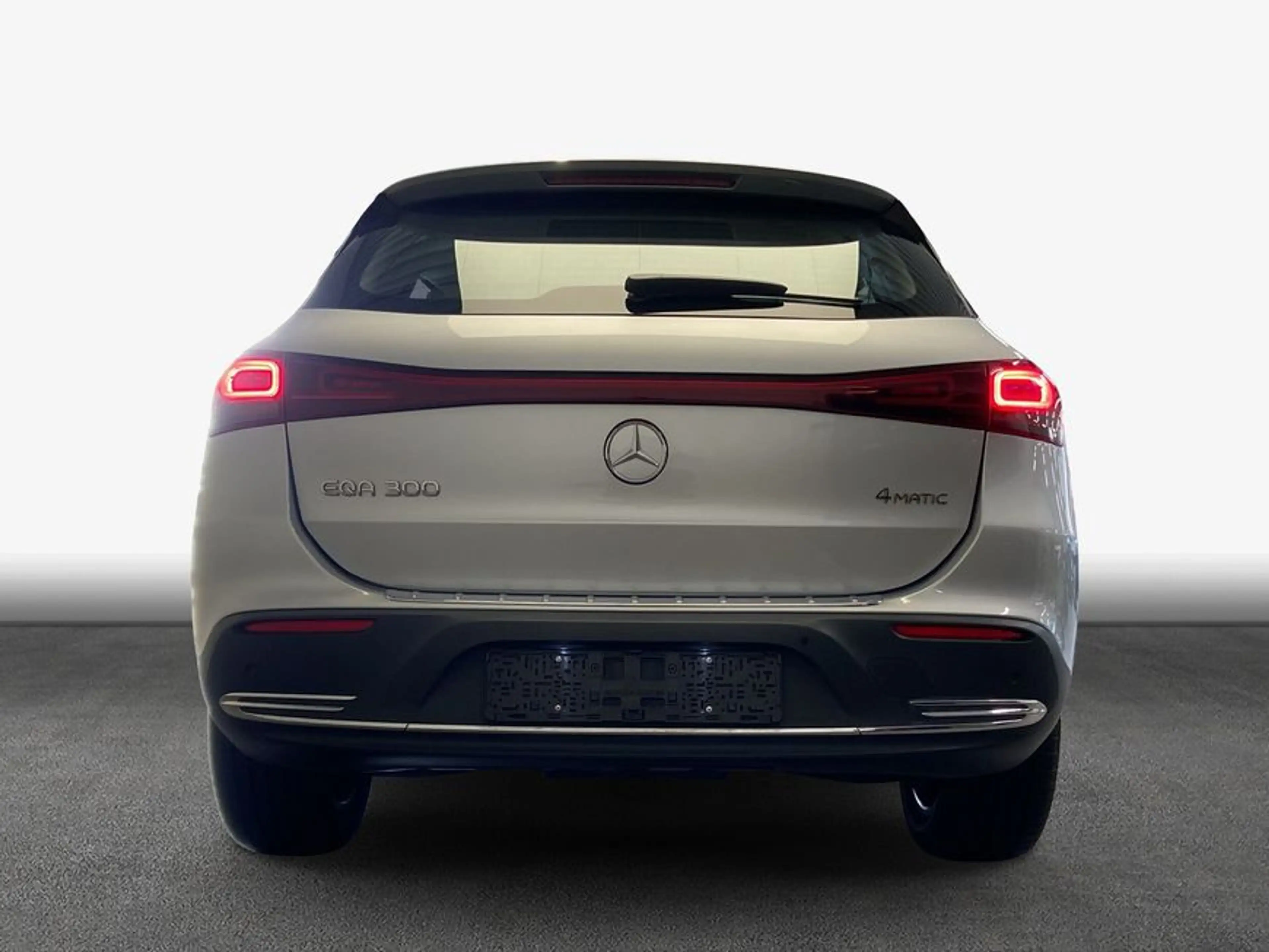 Mercedes-Benz EQA 300 EQA — photo 5