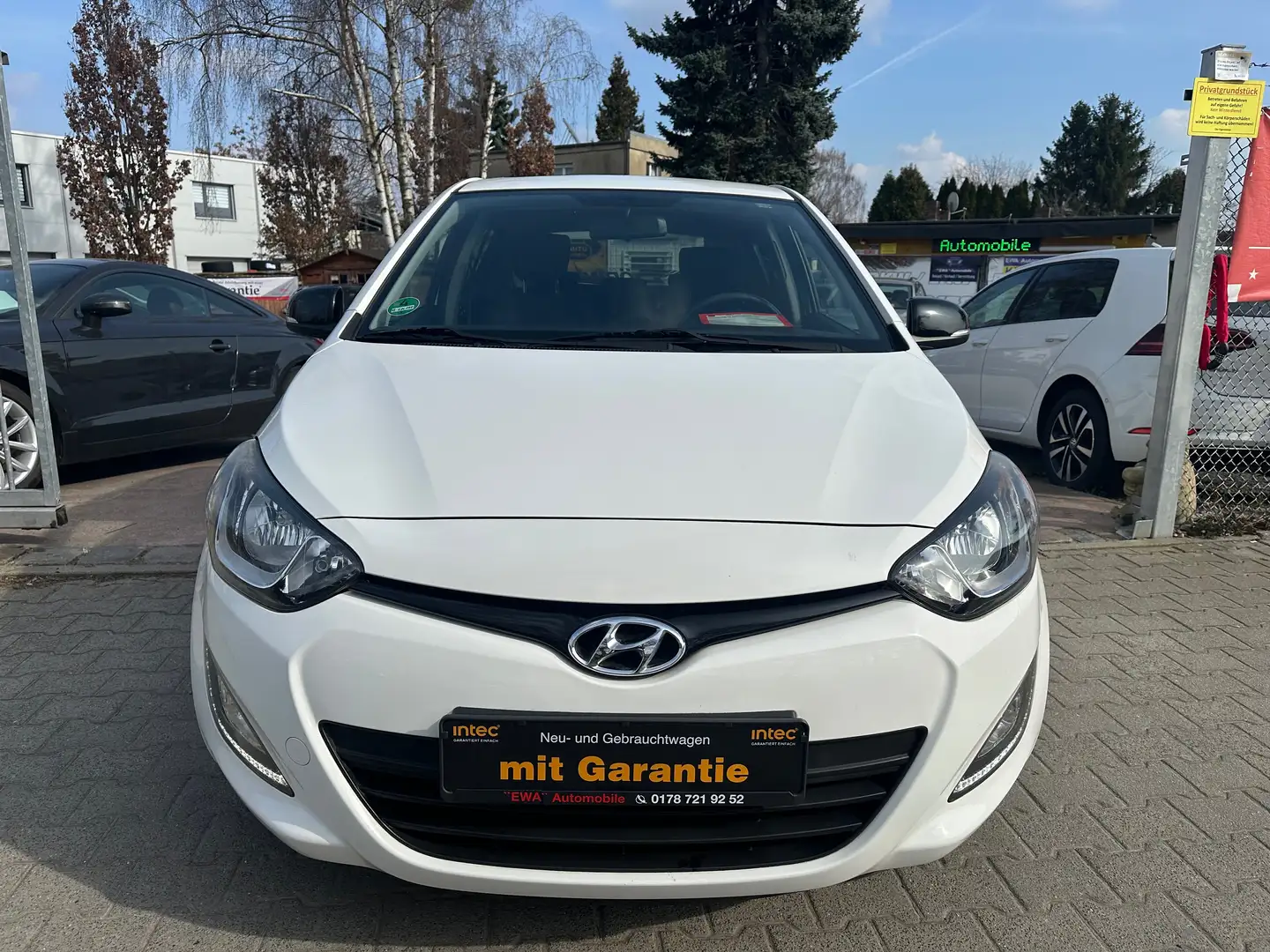 Hyundai i20 1.4 Automatik GO !! AUTOMATIK,EL.DACH,2xSHZ,TOP !! Blanc - 2