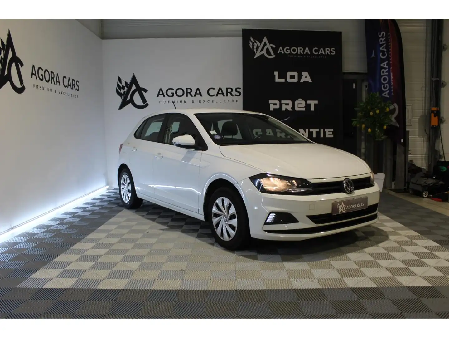 Volkswagen Polo Polo 1.0i - 65  VI AW Trendline PHASE 1 Blanc - 2