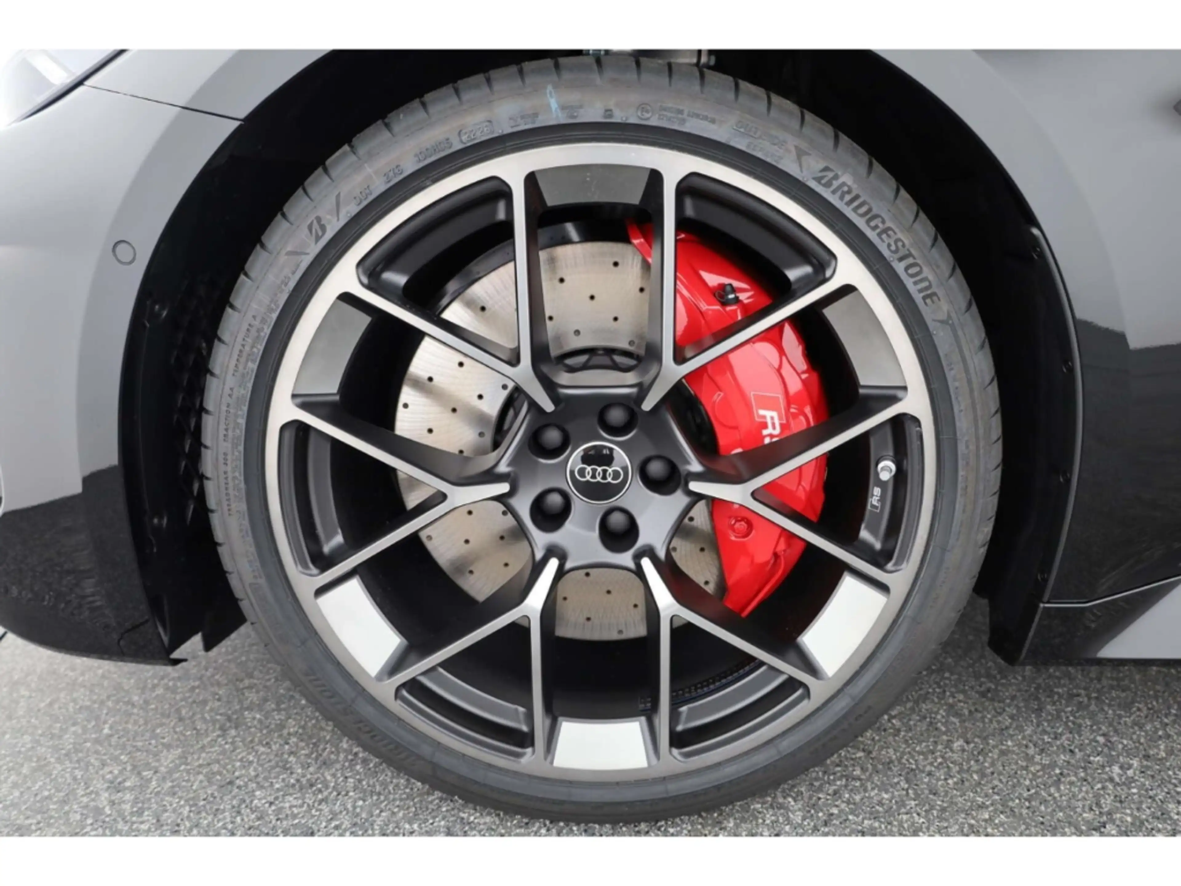 Audi RS5 Limousine e-hybrid quattro Sport Paket — photo 8