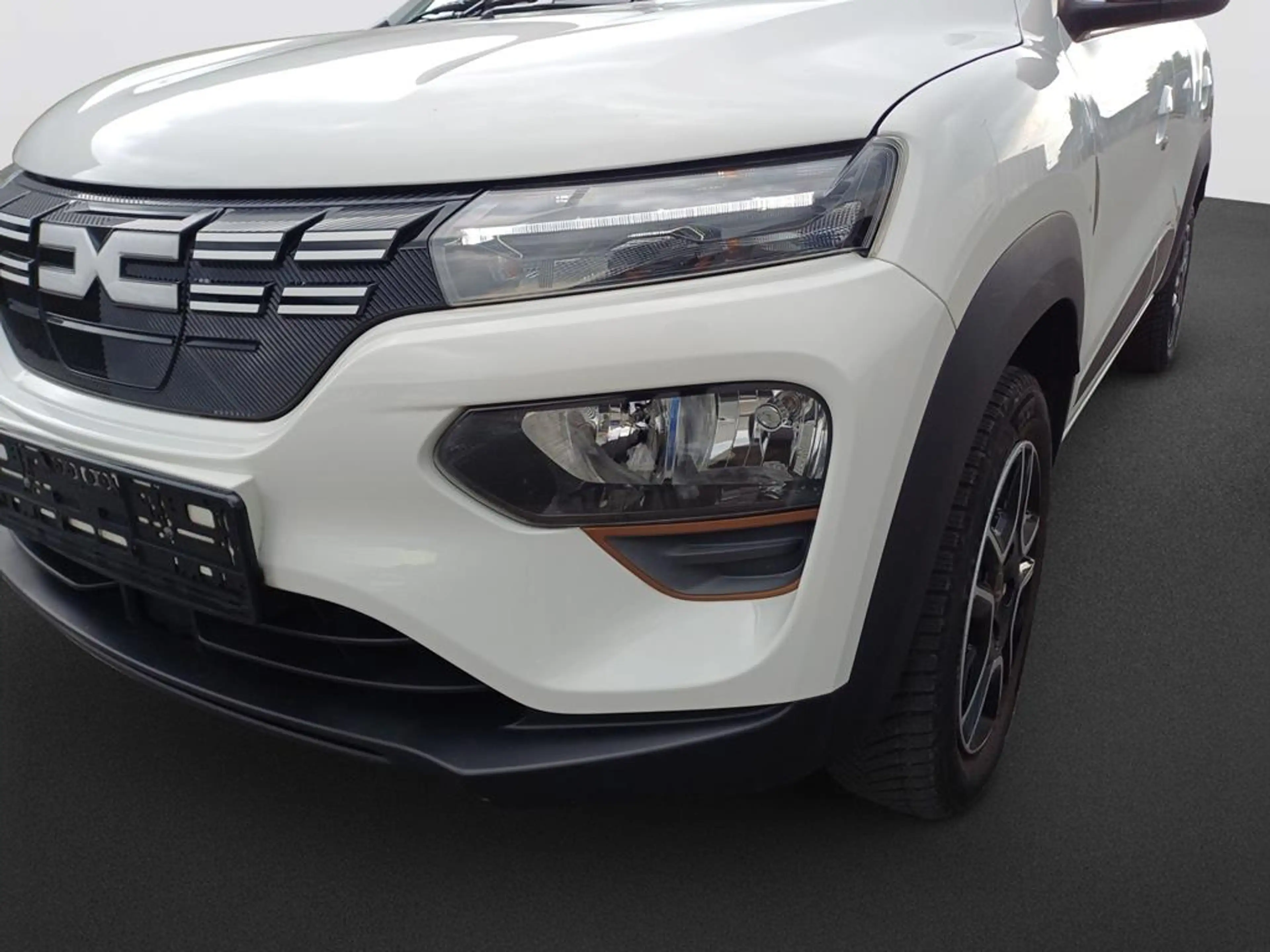 Dacia Spring Extreme — photo 9