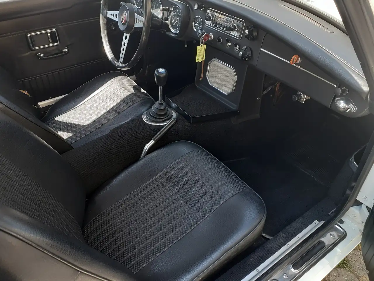 MG MGB GT coupe' A.S.I Targhe & Libretto originali, foto 10