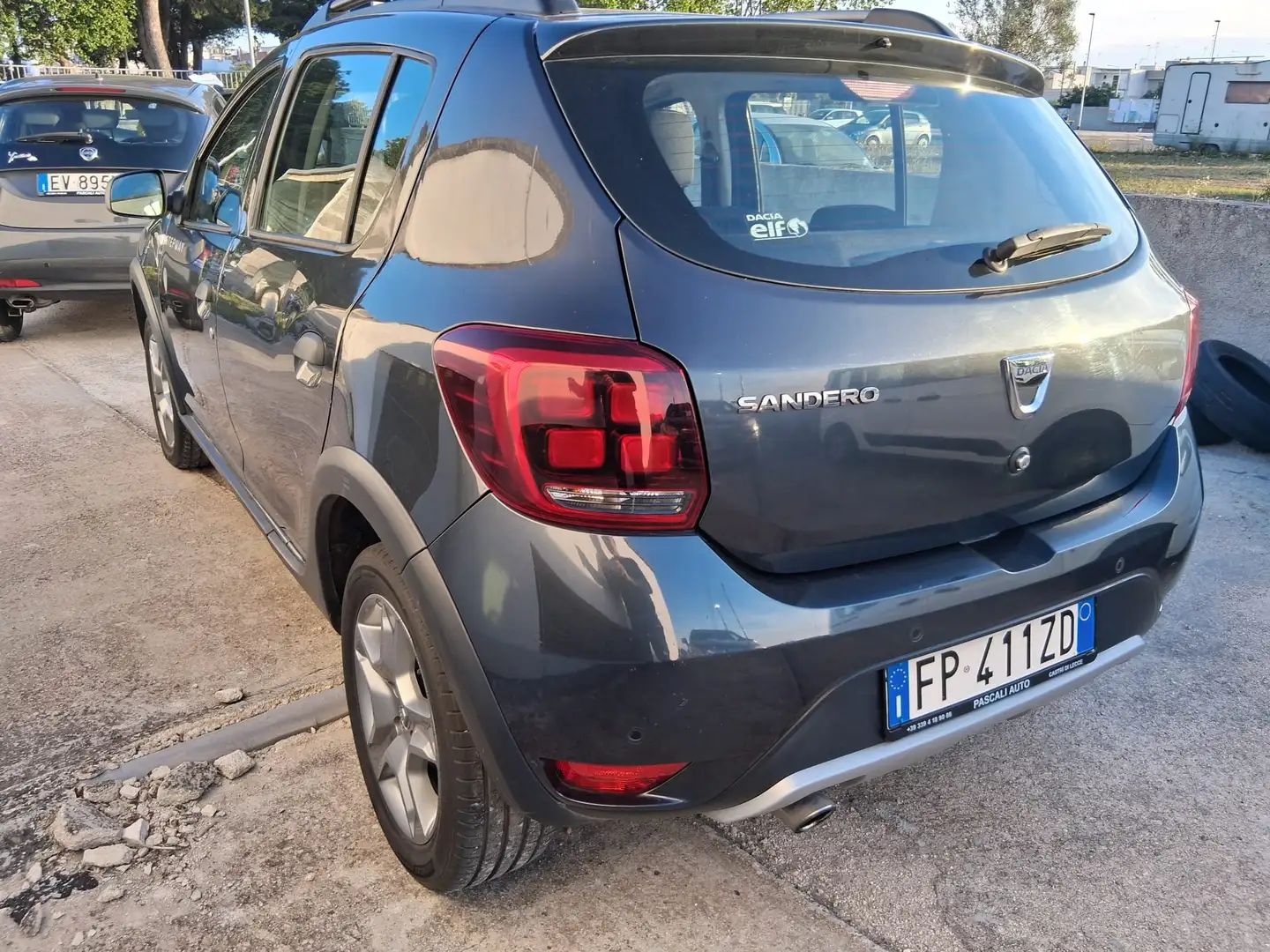 Dacia Sandero Sandero Stepway 0.9 tce s Gris - 2