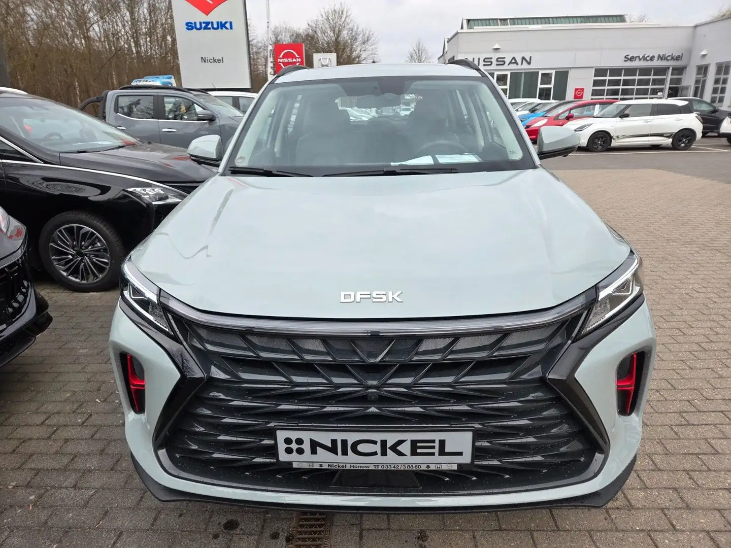 DFSK Fengon 600 7 Sitzer Panoramadach Rückfahrkamera Gris - 2