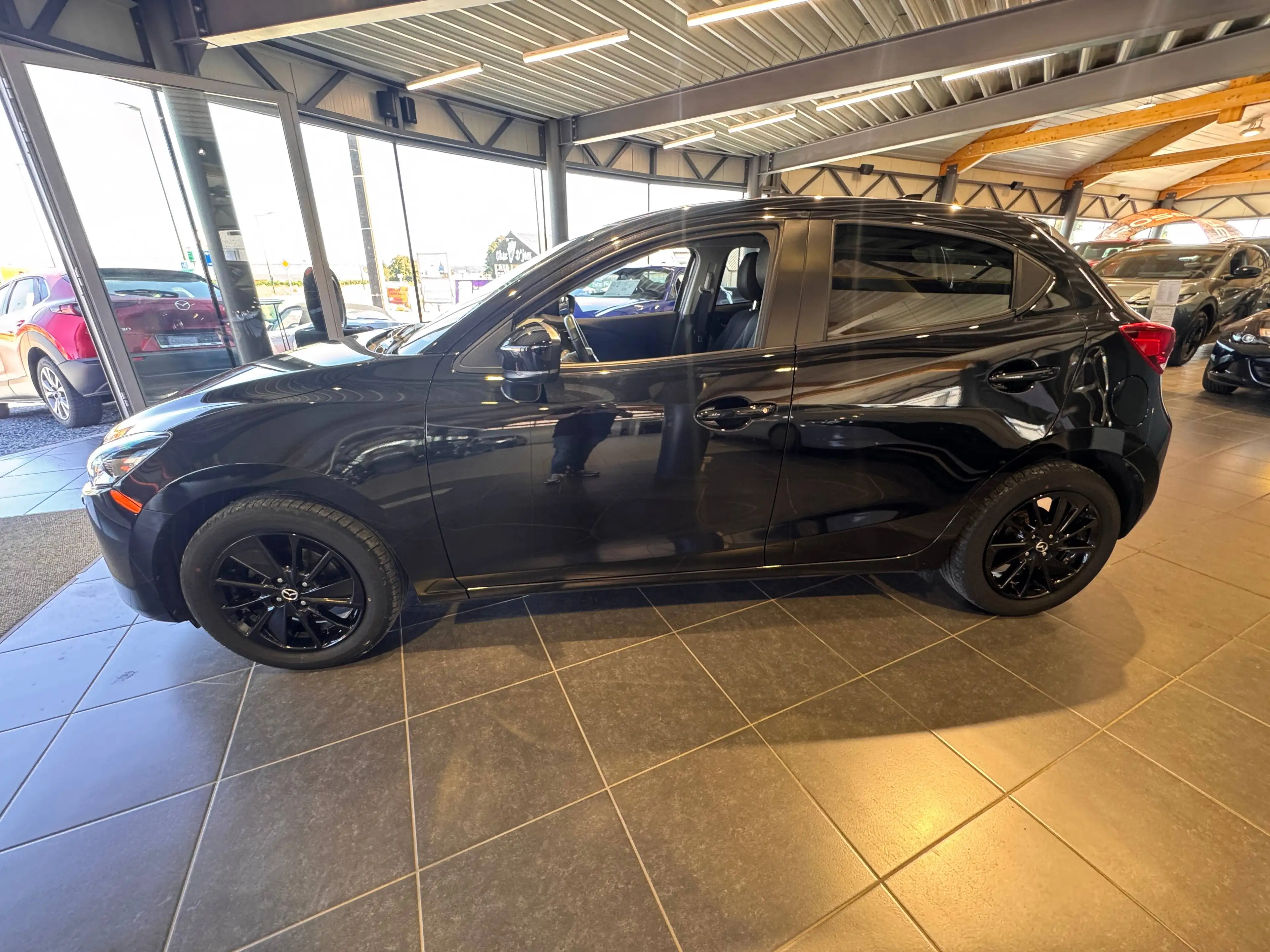 Mazda 2 2 1.5i Skyactiv-G 90CV Homura — photo 4