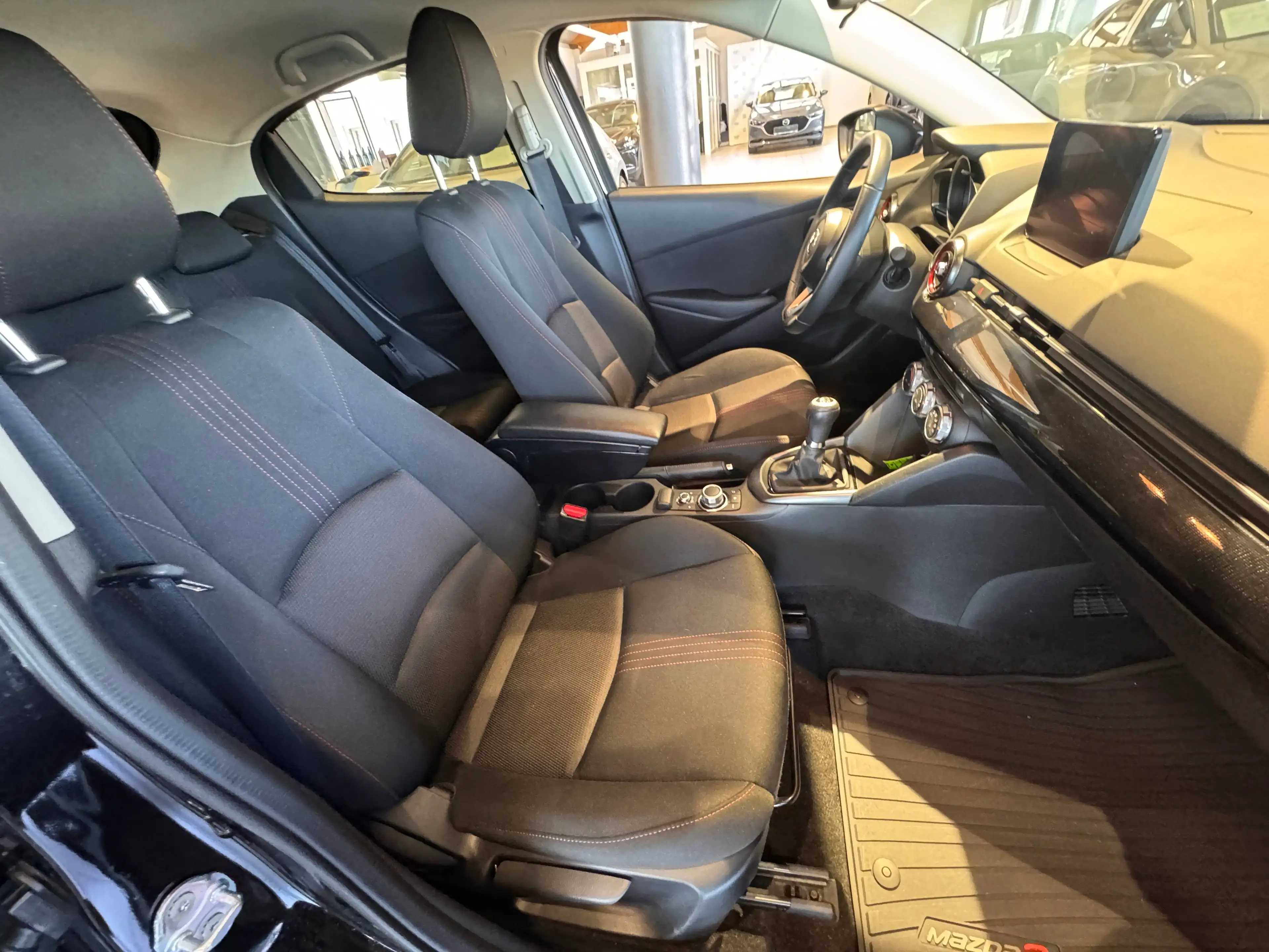 Mazda 2 2 1.5i Skyactiv-G 90CV Homura — photo 9