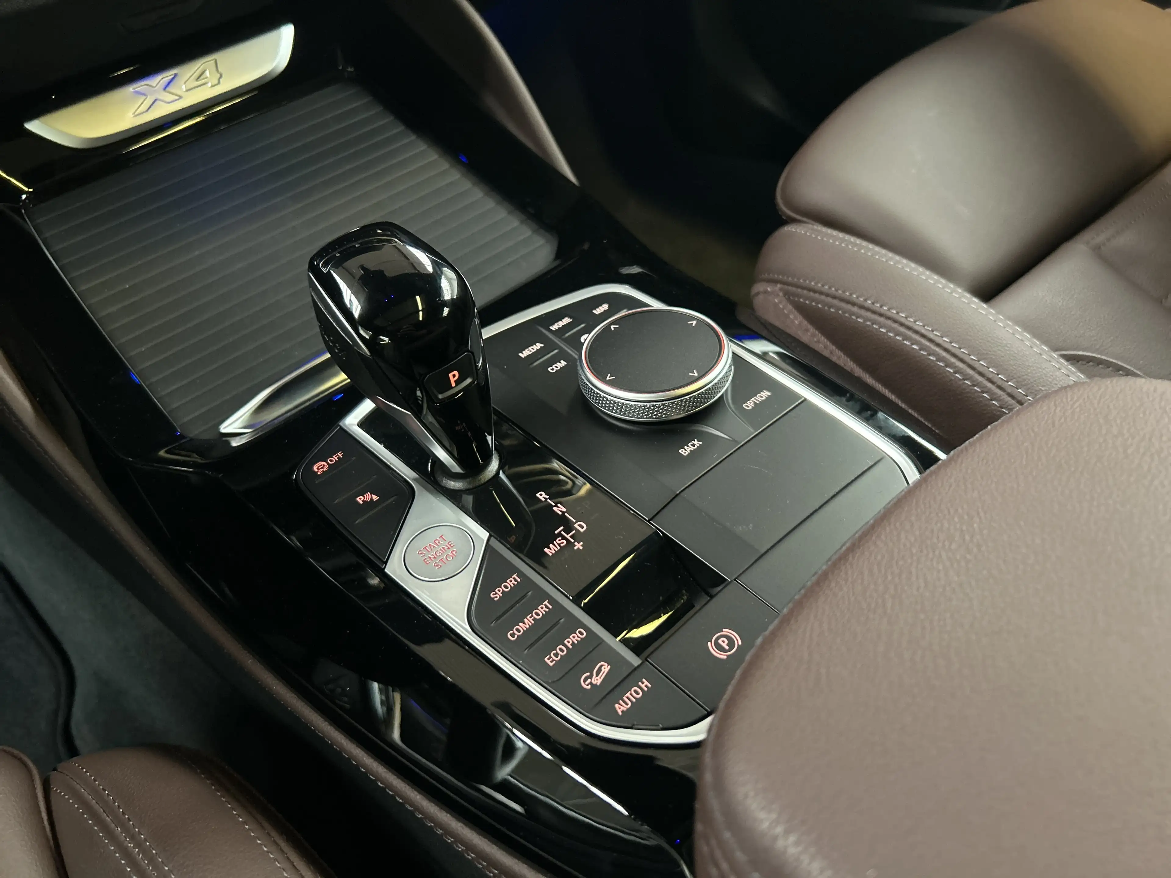 BMW X4 xDrive30d M Sport|AHK|Pano|Standhzg.|Head-Up — photo 12