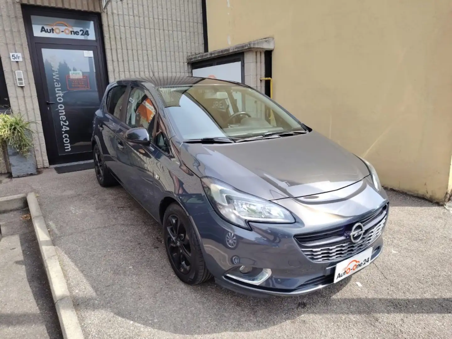 Opel Corsa 1.4 90CV GPL Tech 5 porte b-Color NEOPATENTATI Grigio - 1