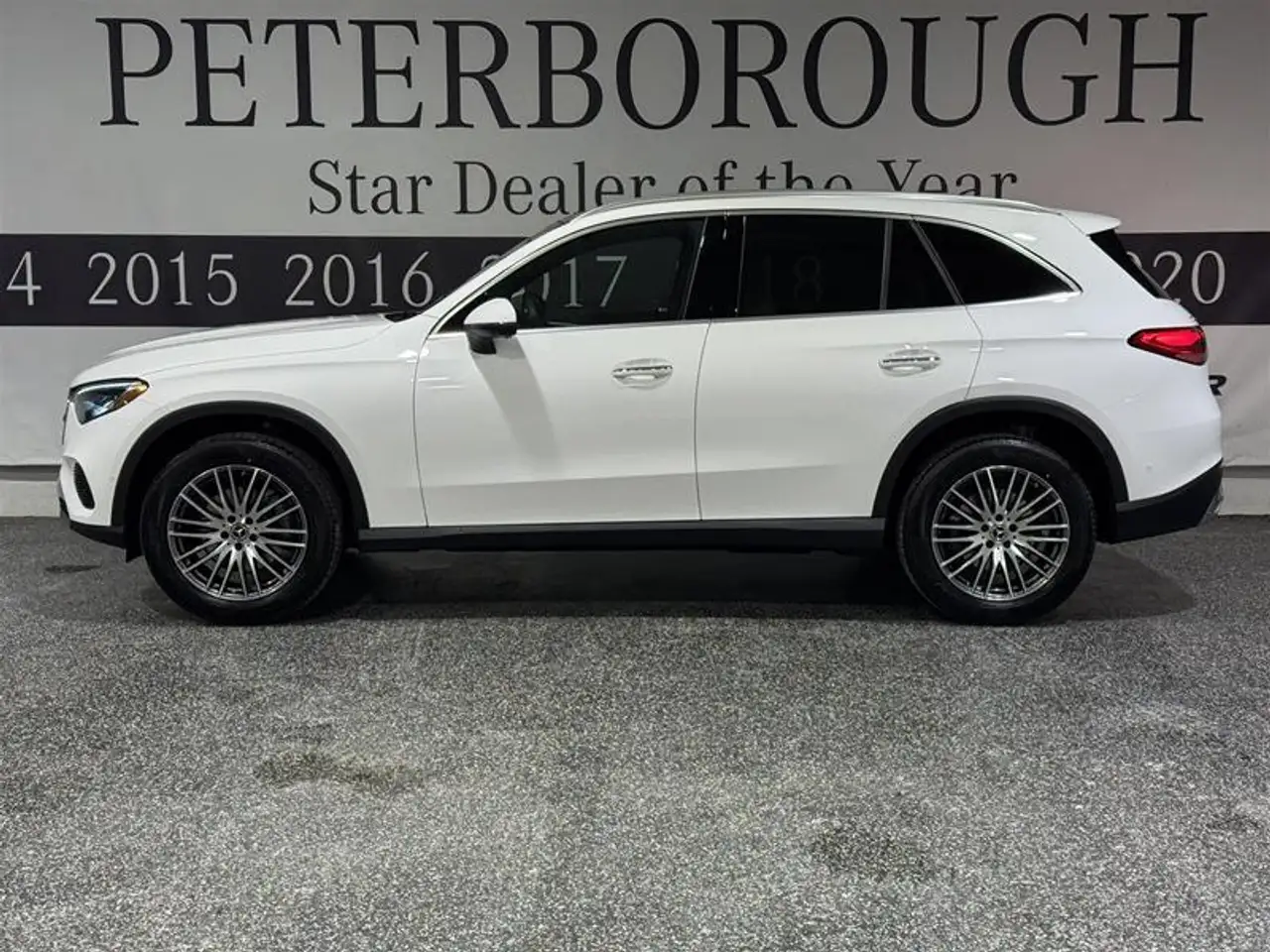 Mercedes-Benz GLC снимка Mercedes-Benz GLC